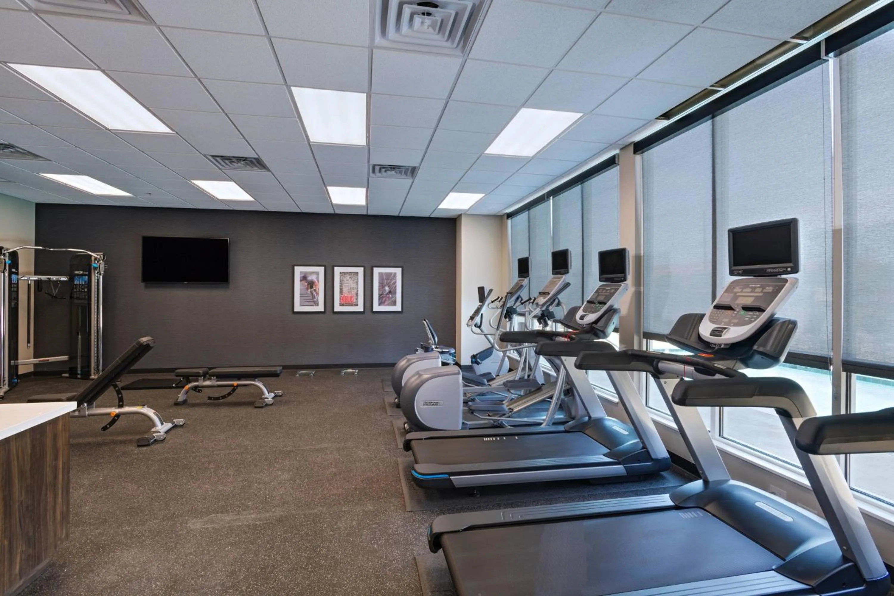 Fitness centre/facilities in TownePlace Suites by Marriott Dallas DFW Airport North/Irving