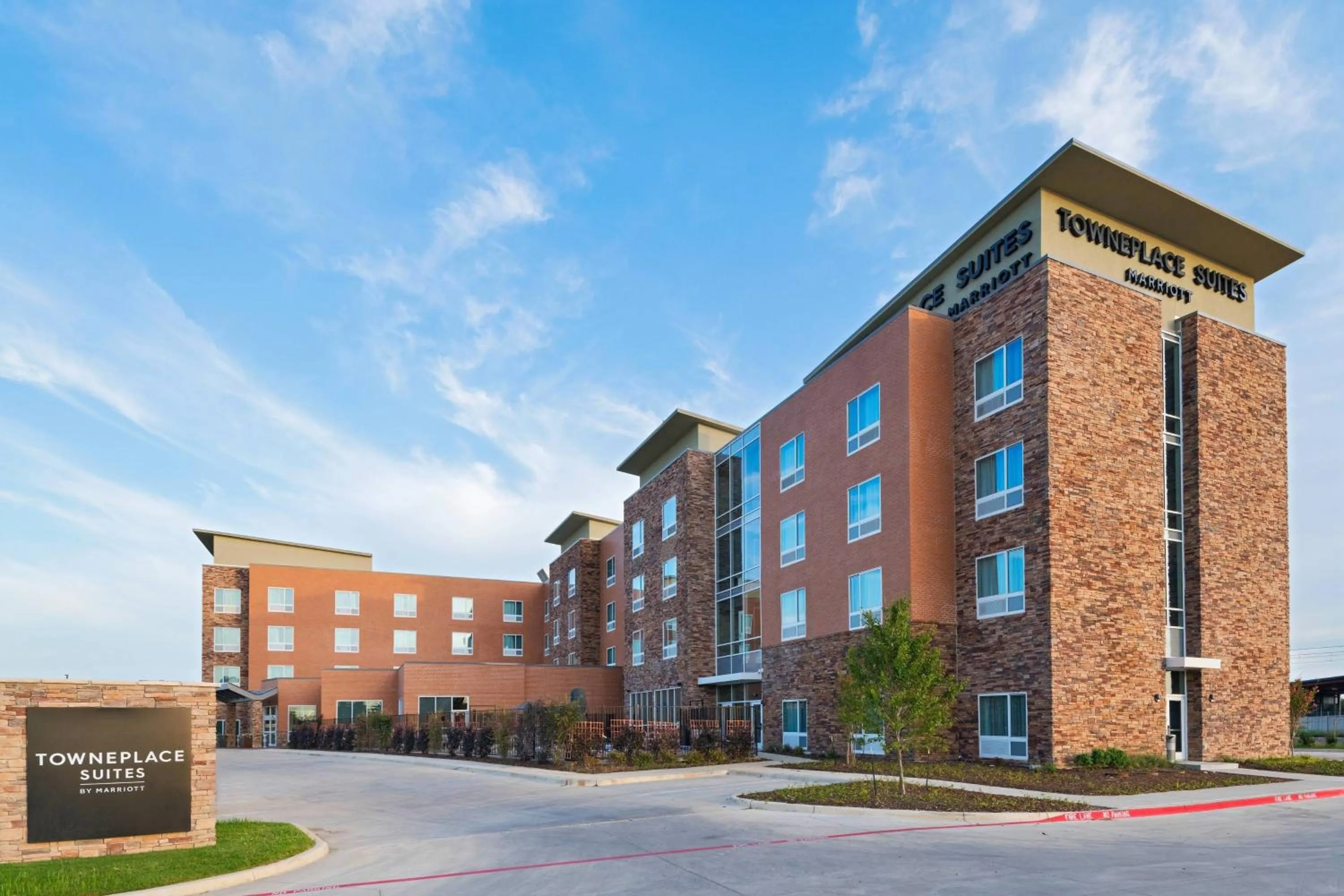 Property building in TownePlace Suites by Marriott Dallas DFW Airport North/Irving