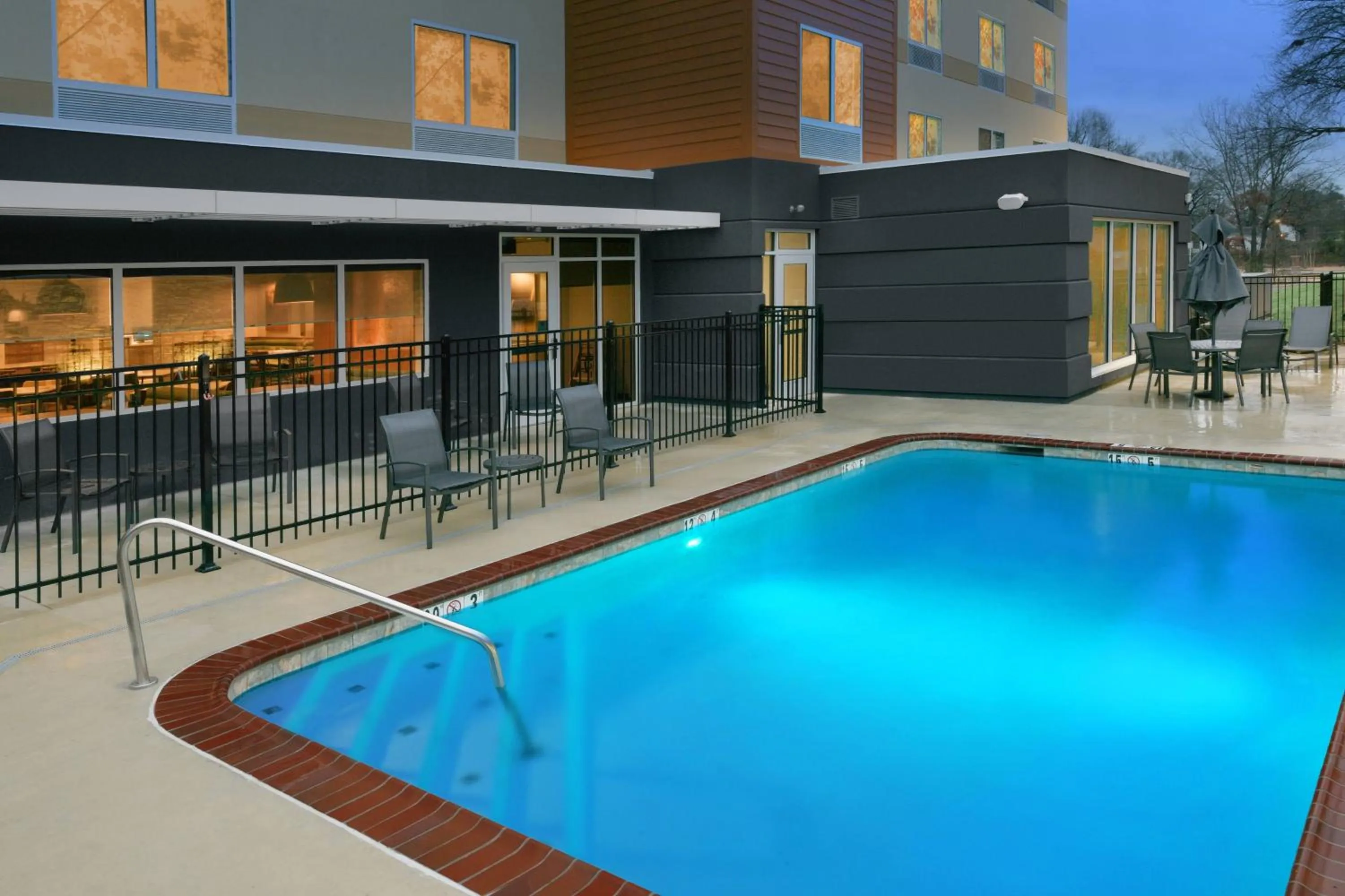 Swimming pool in Fairfield Inn & Suites by Marriott El Dorado