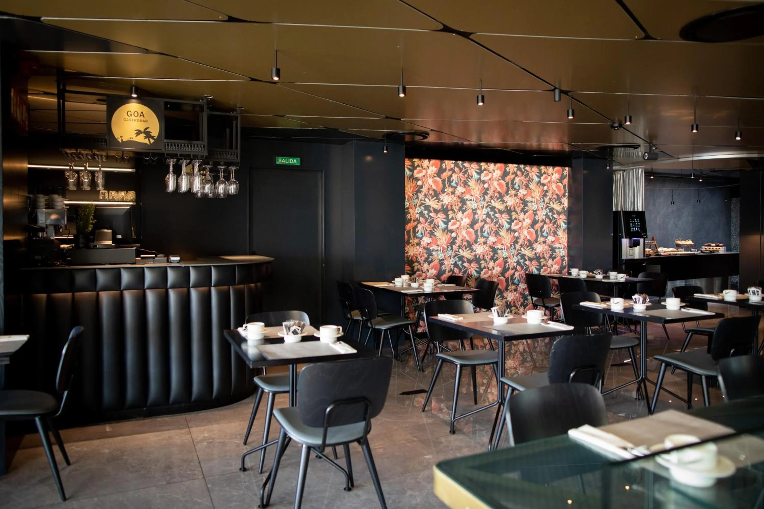 Restaurant/places to eat in Silken Saaj Las Palmas