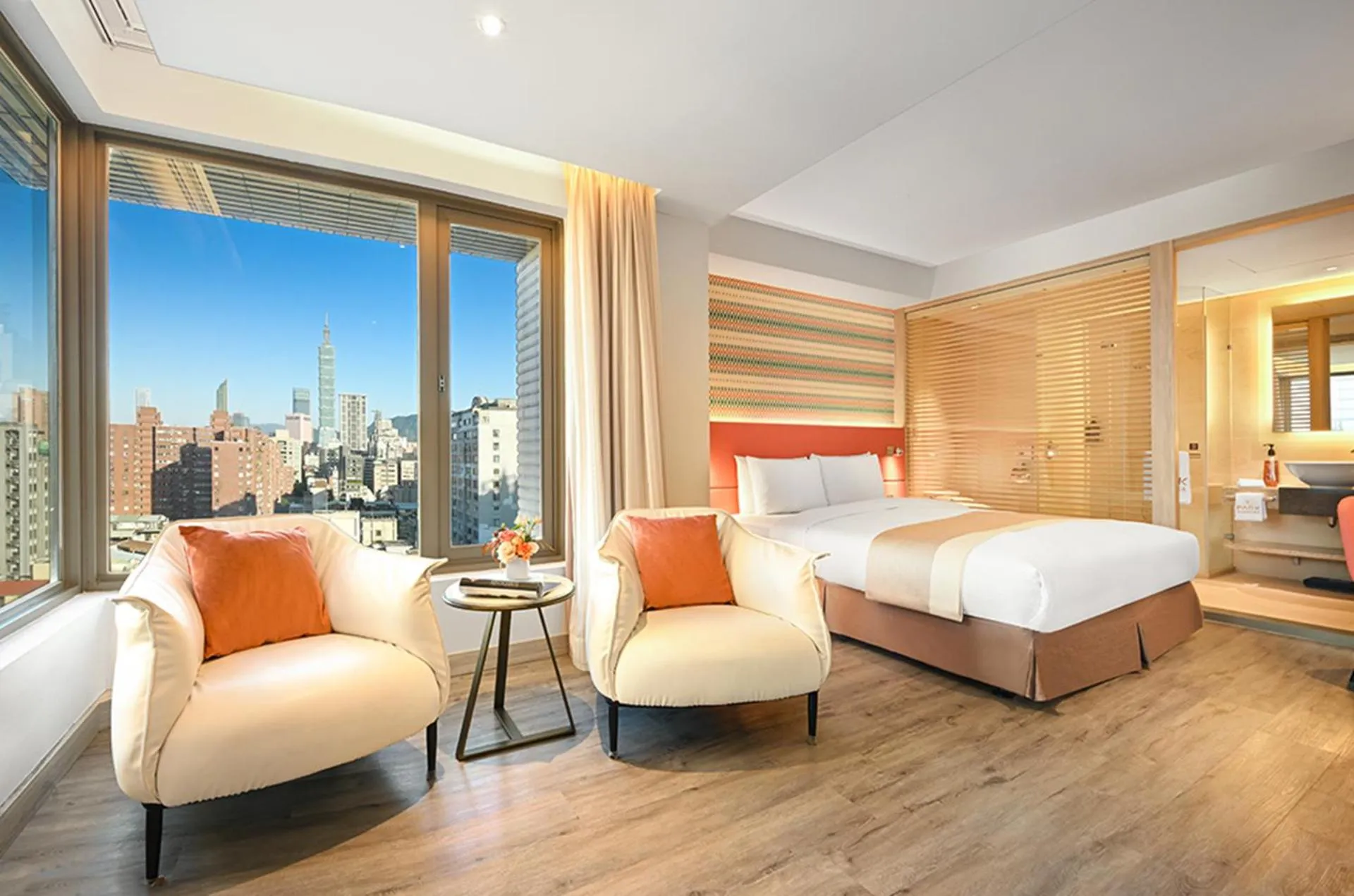 Bedroom, Bed in Park Taipei Hotel