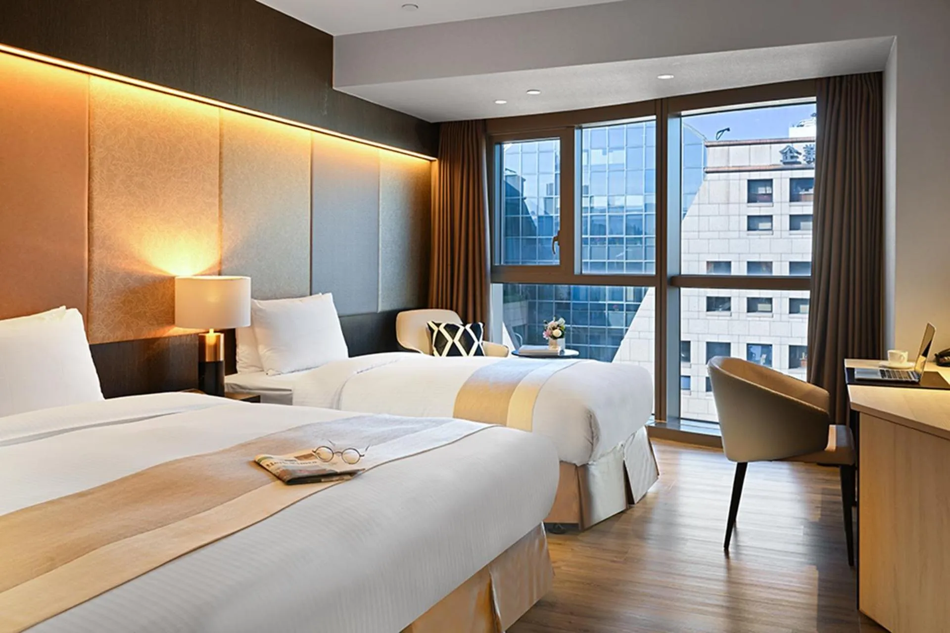 Bedroom, Bed in Park Taipei Hotel