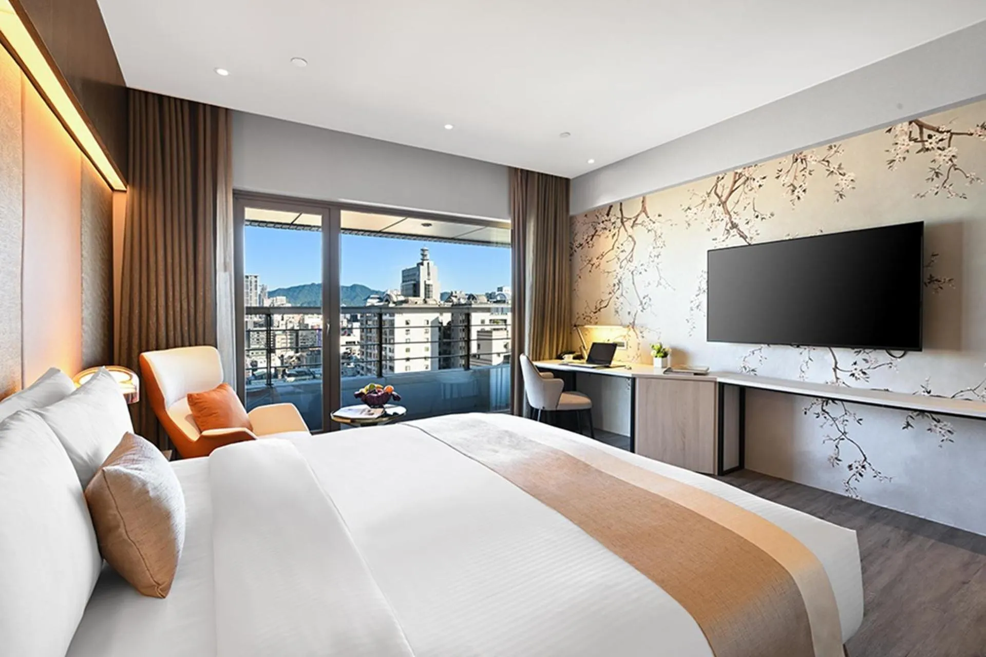 Bedroom, Bed in Park Taipei Hotel