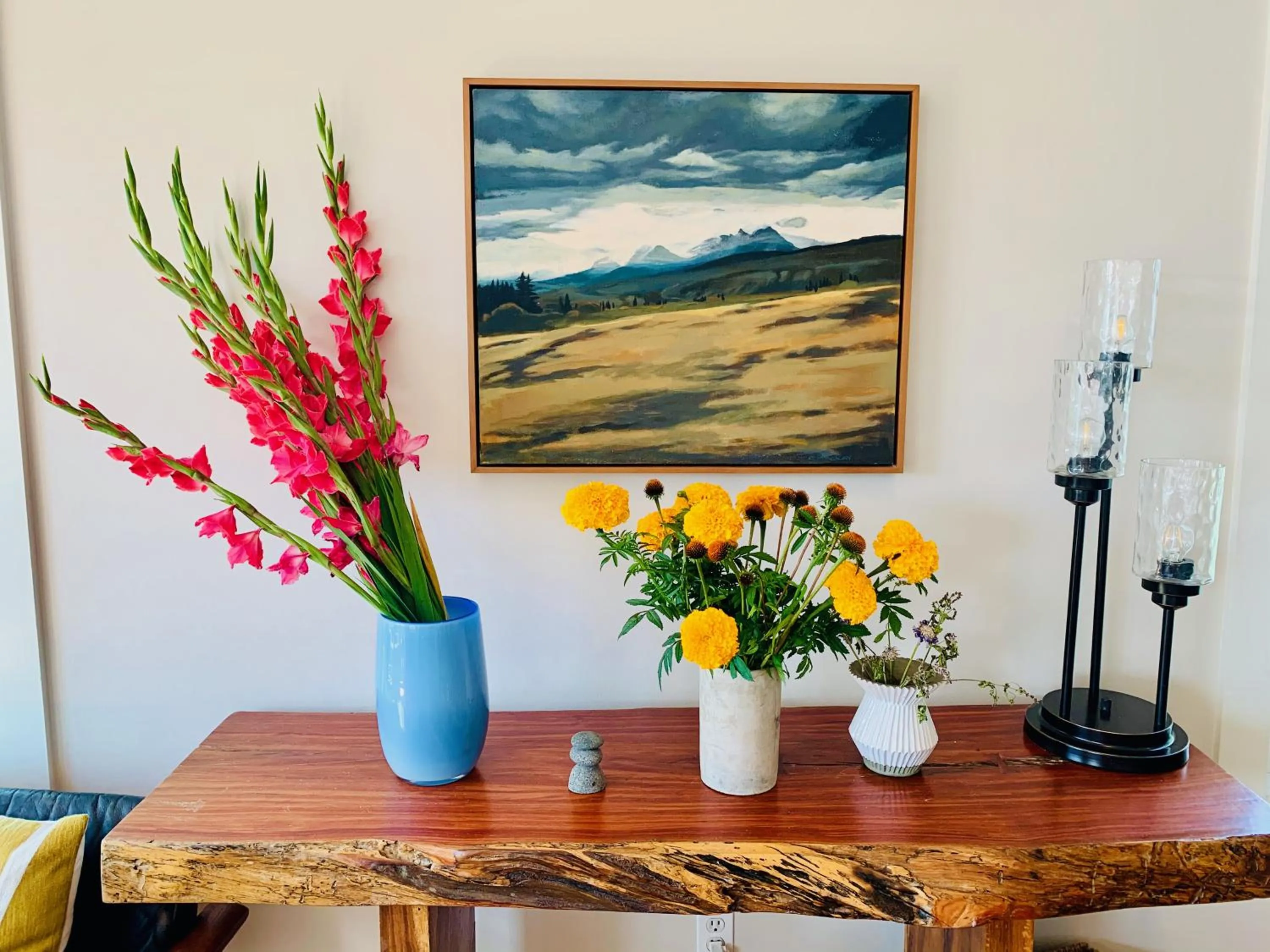 Seating area in 62 Views