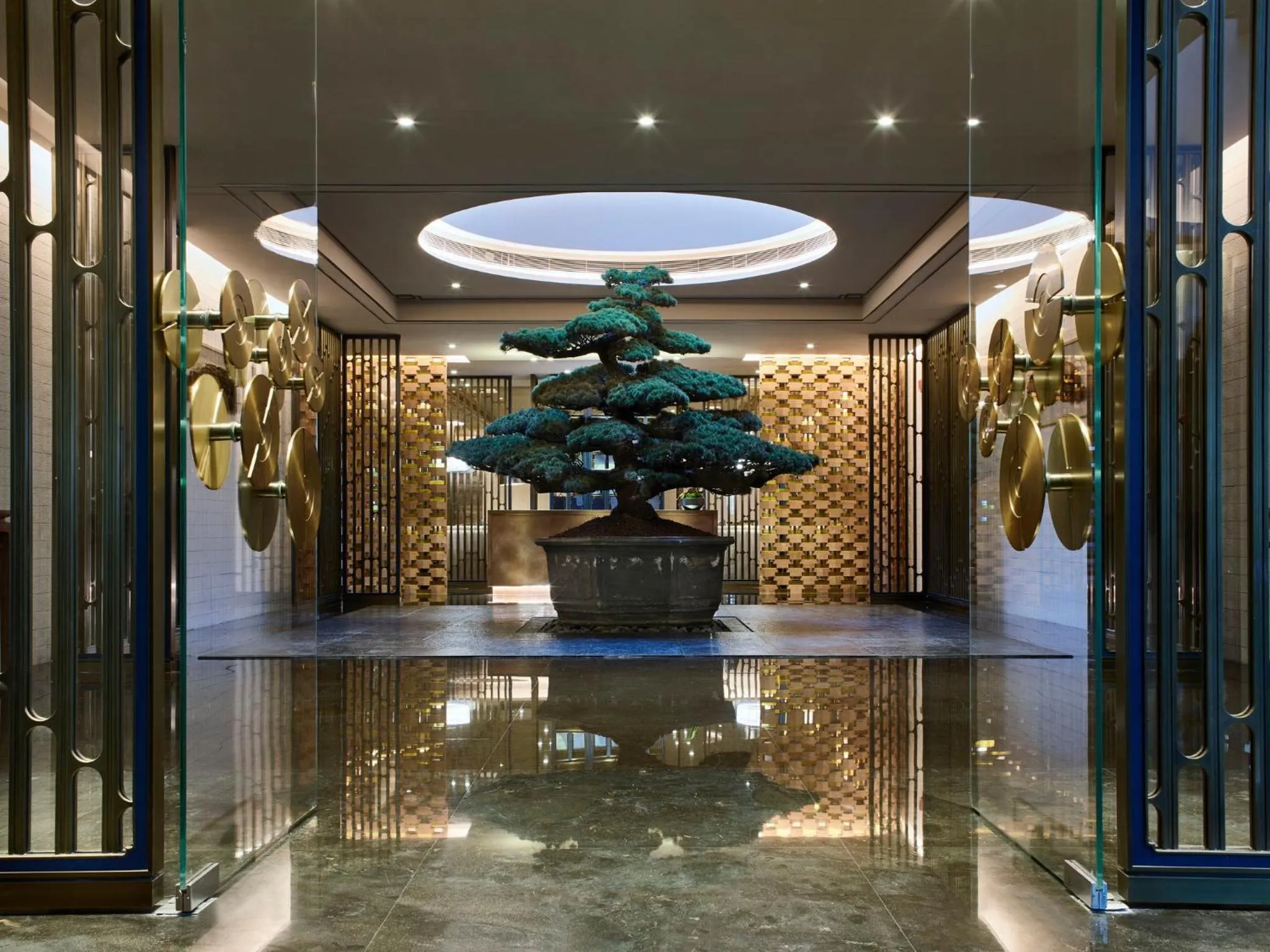 Restaurant/places to eat in InterContinental Shanghai Wonderland, an IHG Hotel