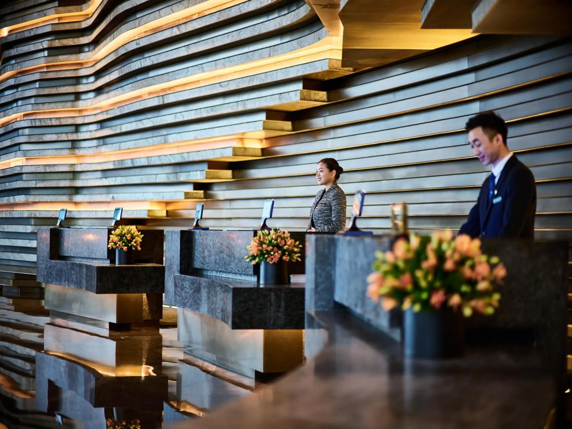 Lobby or reception in InterContinental Shanghai Wonderland, an IHG Hotel