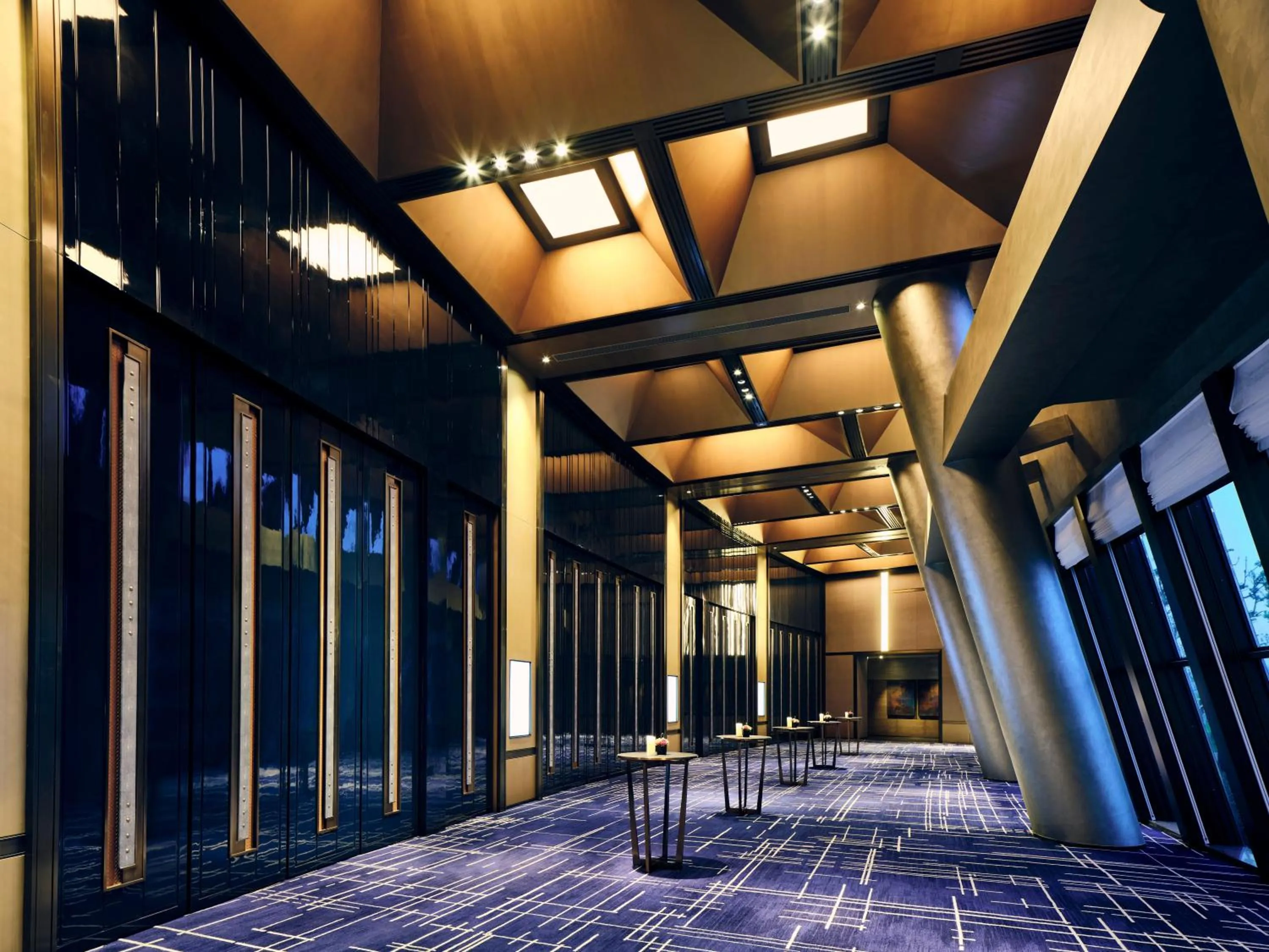 Meeting/conference room in InterContinental Shanghai Wonderland, an IHG Hotel