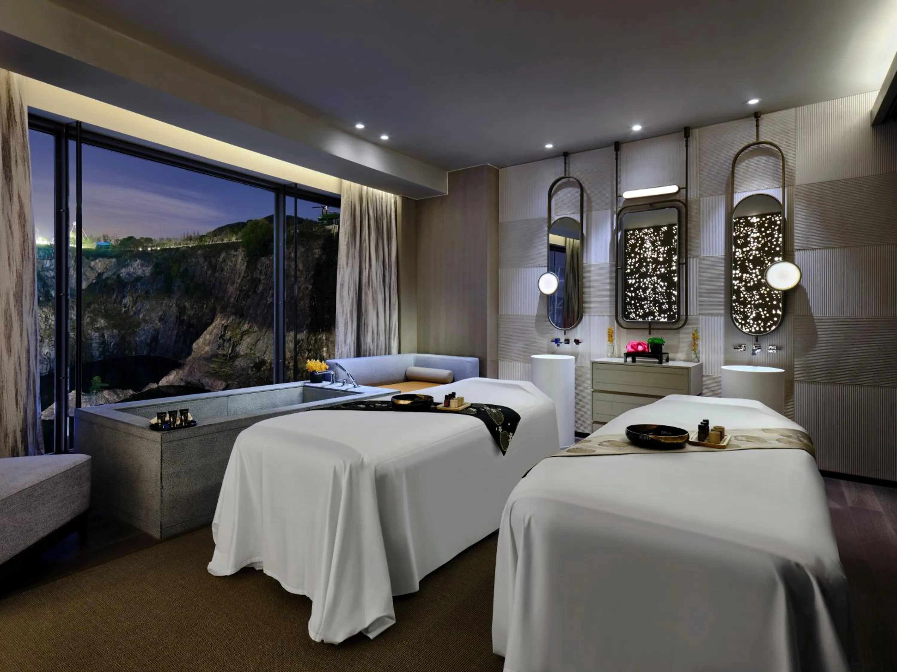 Spa and wellness centre/facilities, Bed in InterContinental Shanghai Wonderland, an IHG Hotel