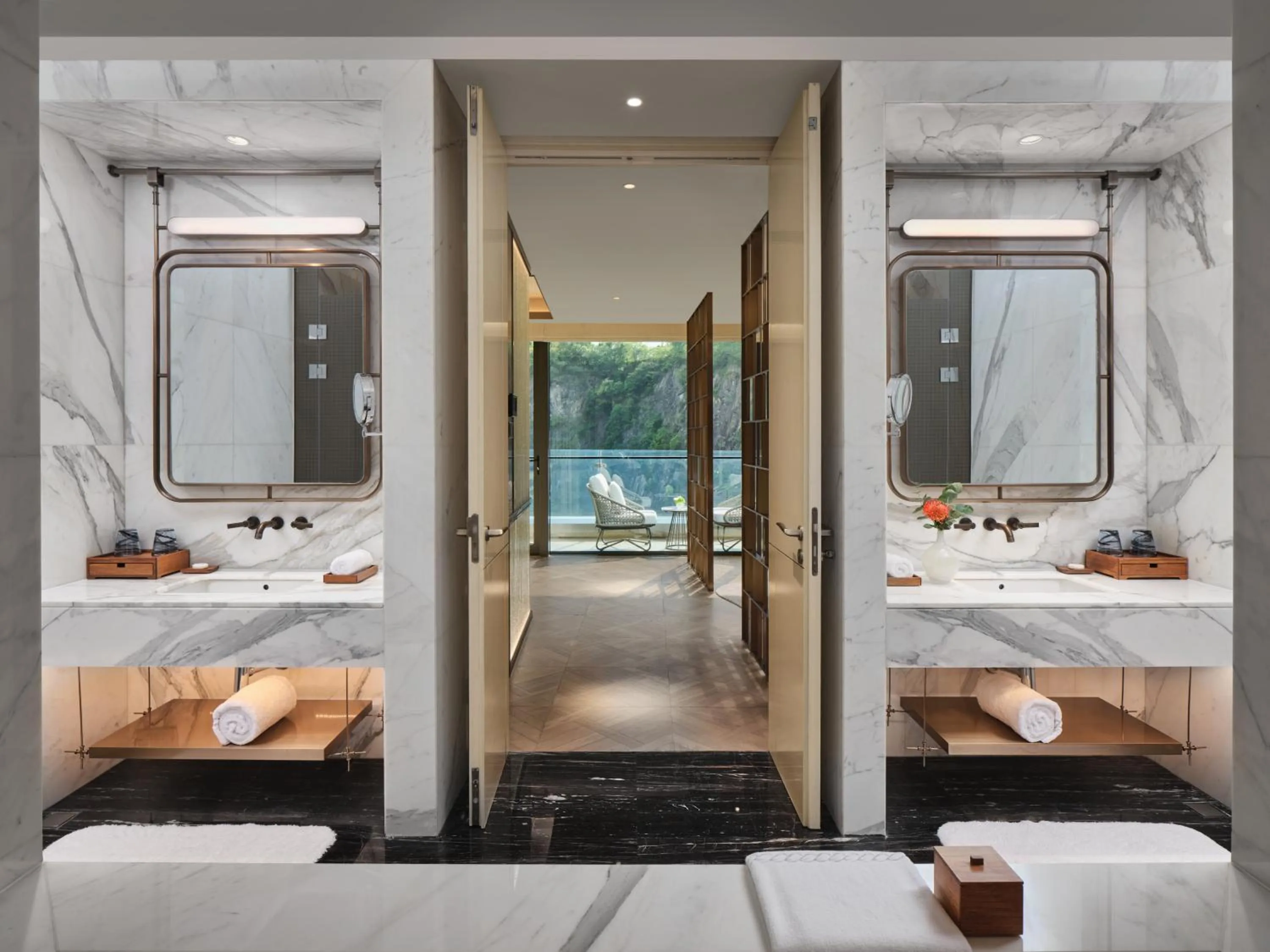 Bedroom in InterContinental Shanghai Wonderland, an IHG Hotel