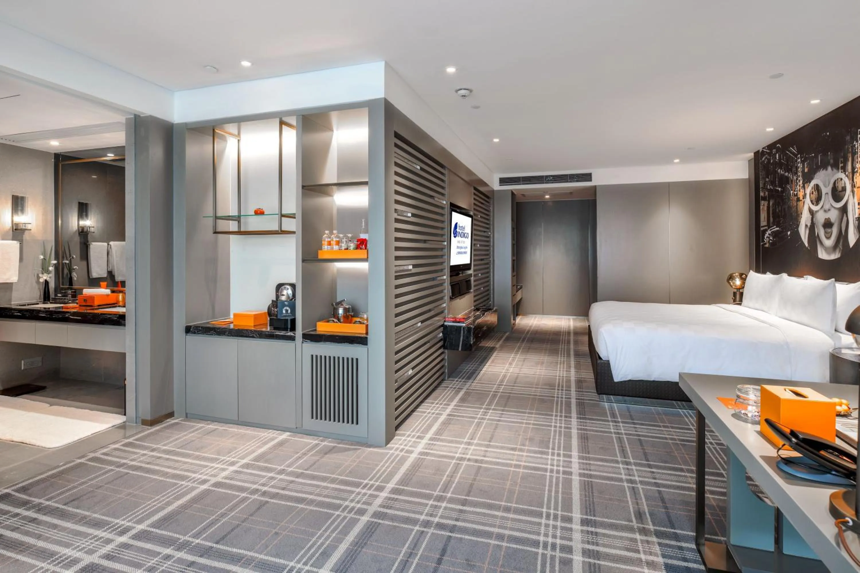 Photo of the whole room, Bed in Hotel Indigo Shanghai Jing'An by IHG