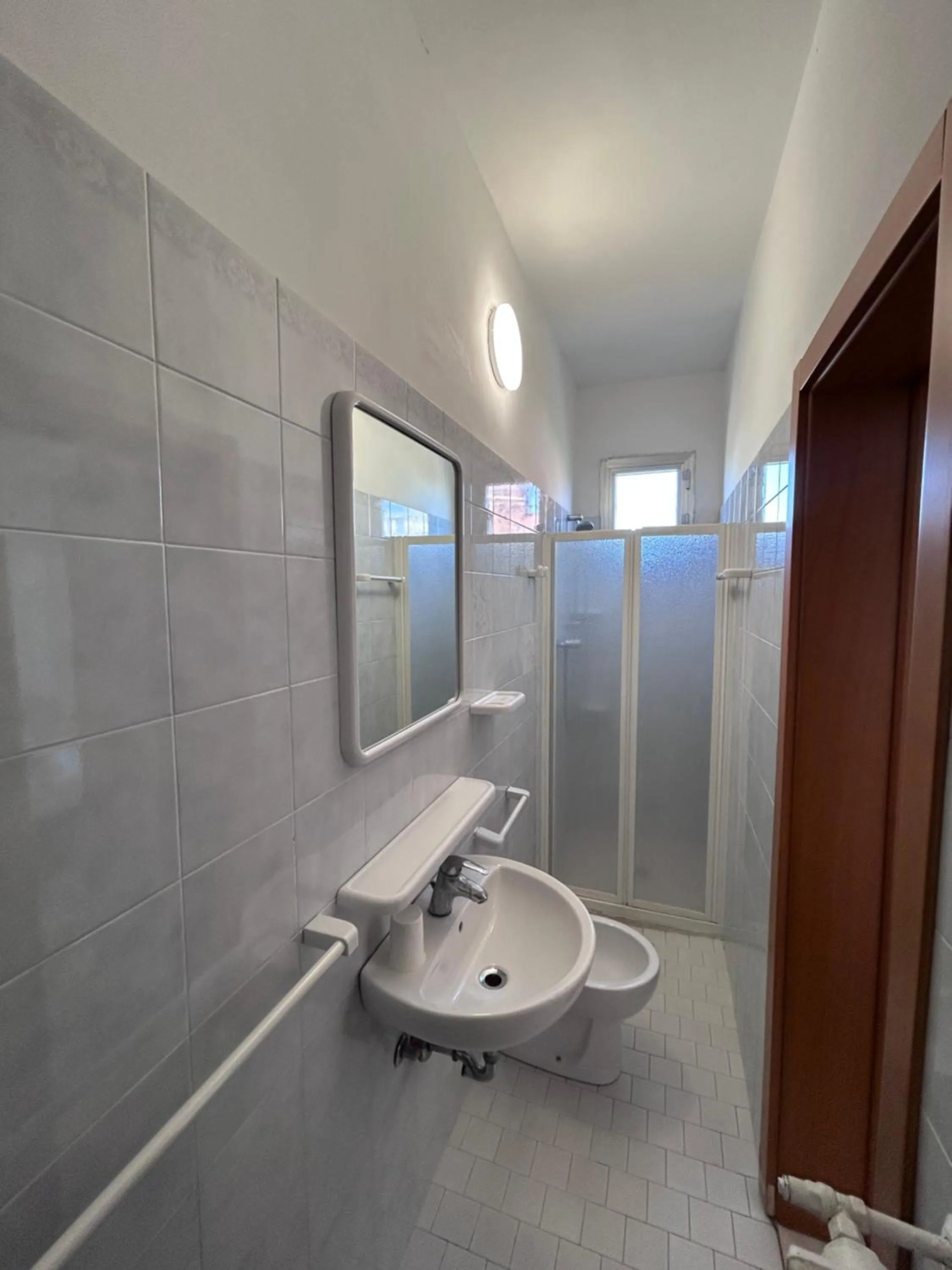 Bathroom in Hotel Letizia