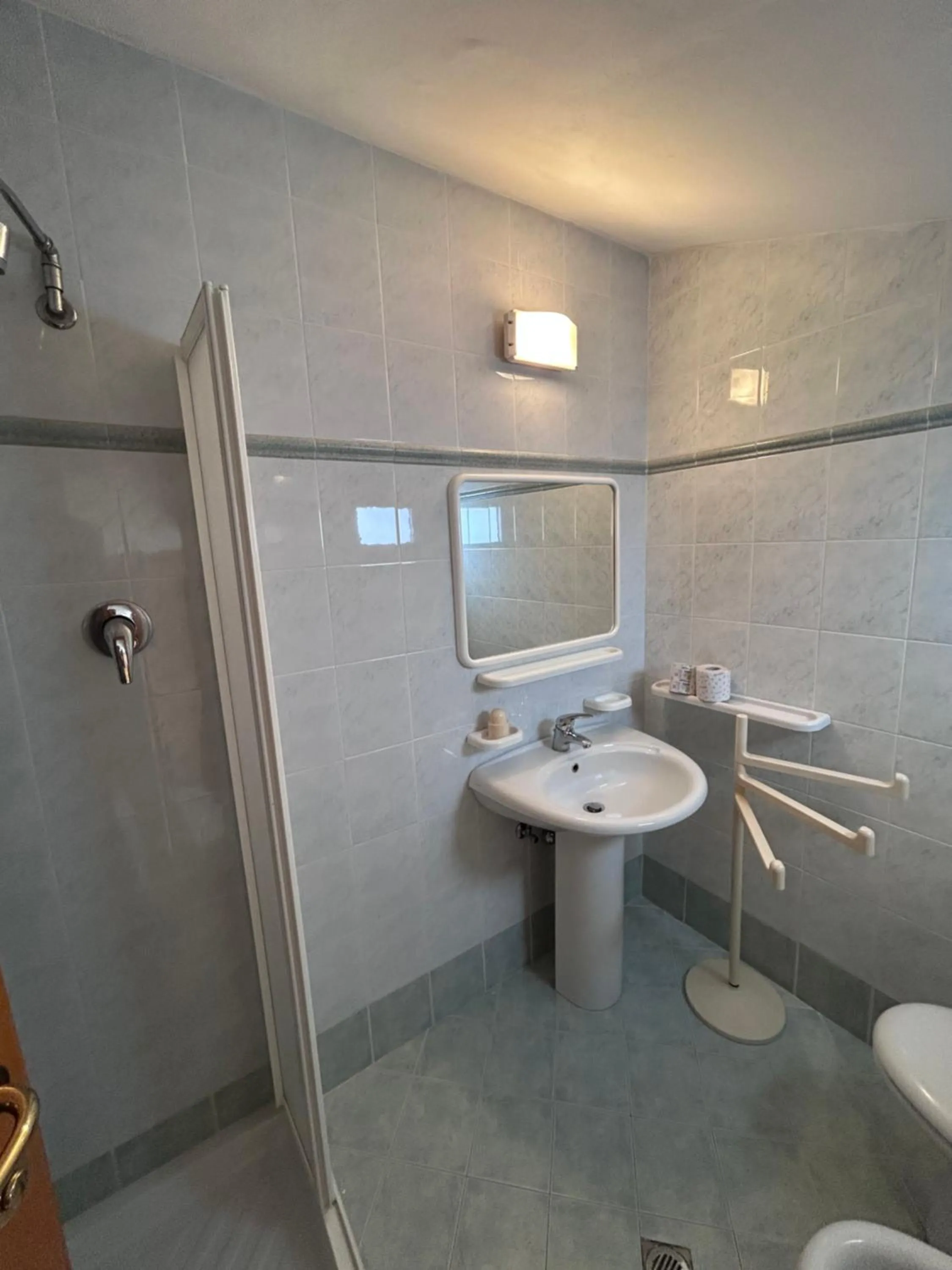 Toilet in Hotel Letizia