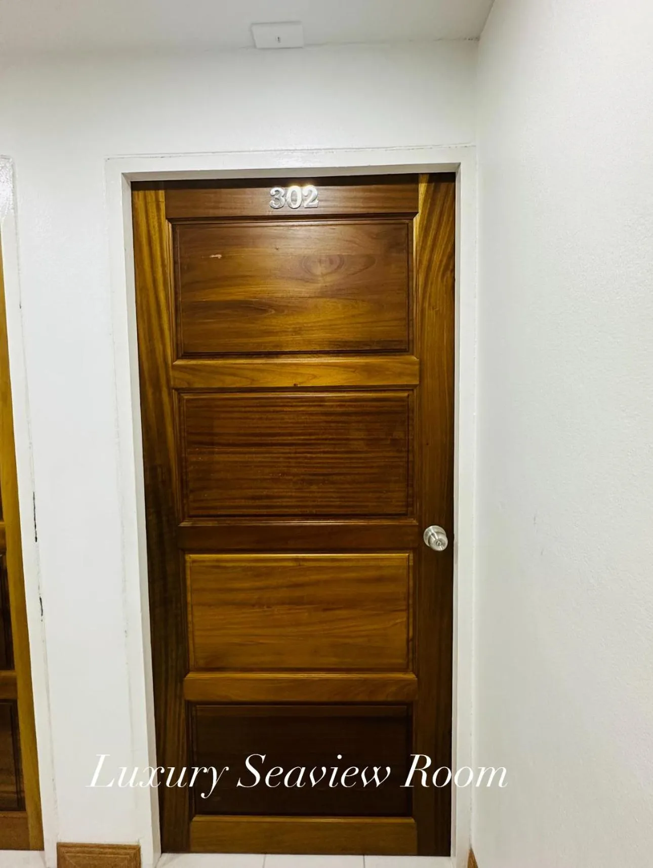 Property building in Surin Bay Inn