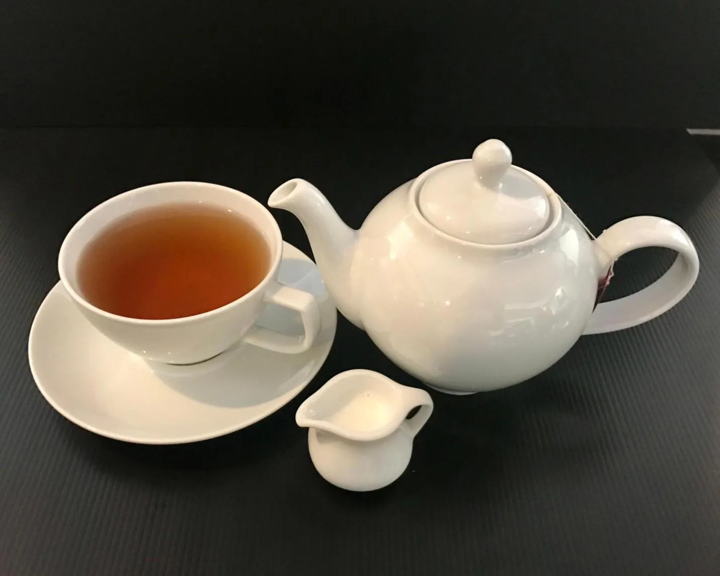 Coffee/tea facilities in Surin Bay Inn