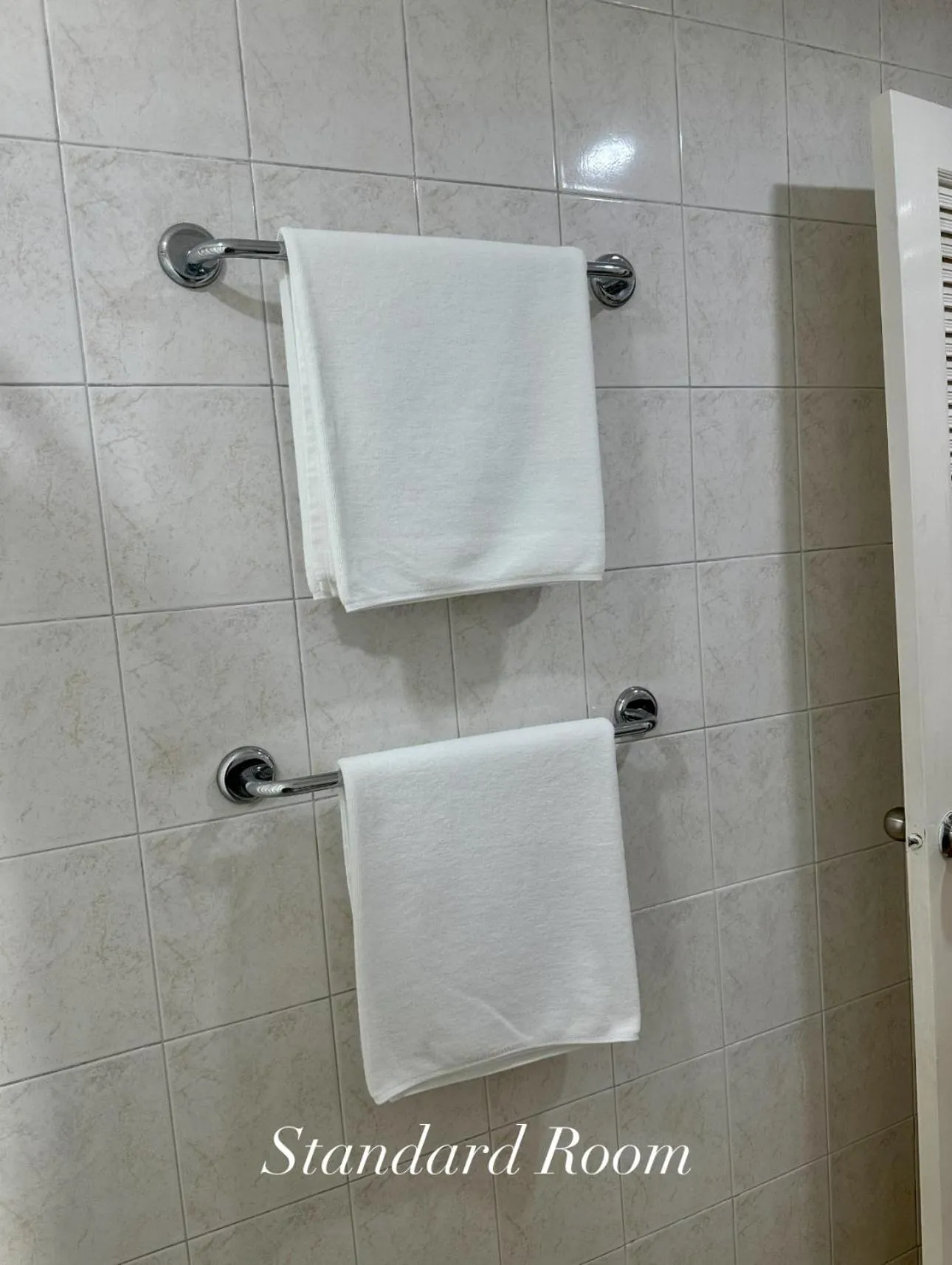 Shower in Surin Bay Inn