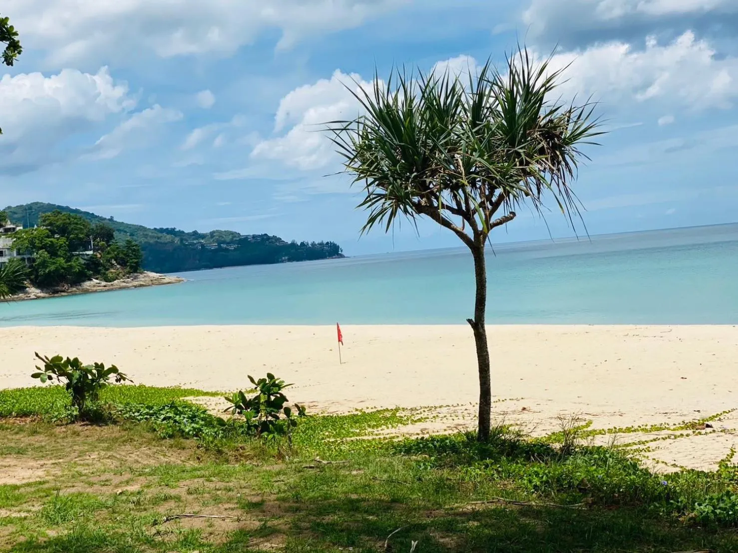 Property building in Surin Bay Inn