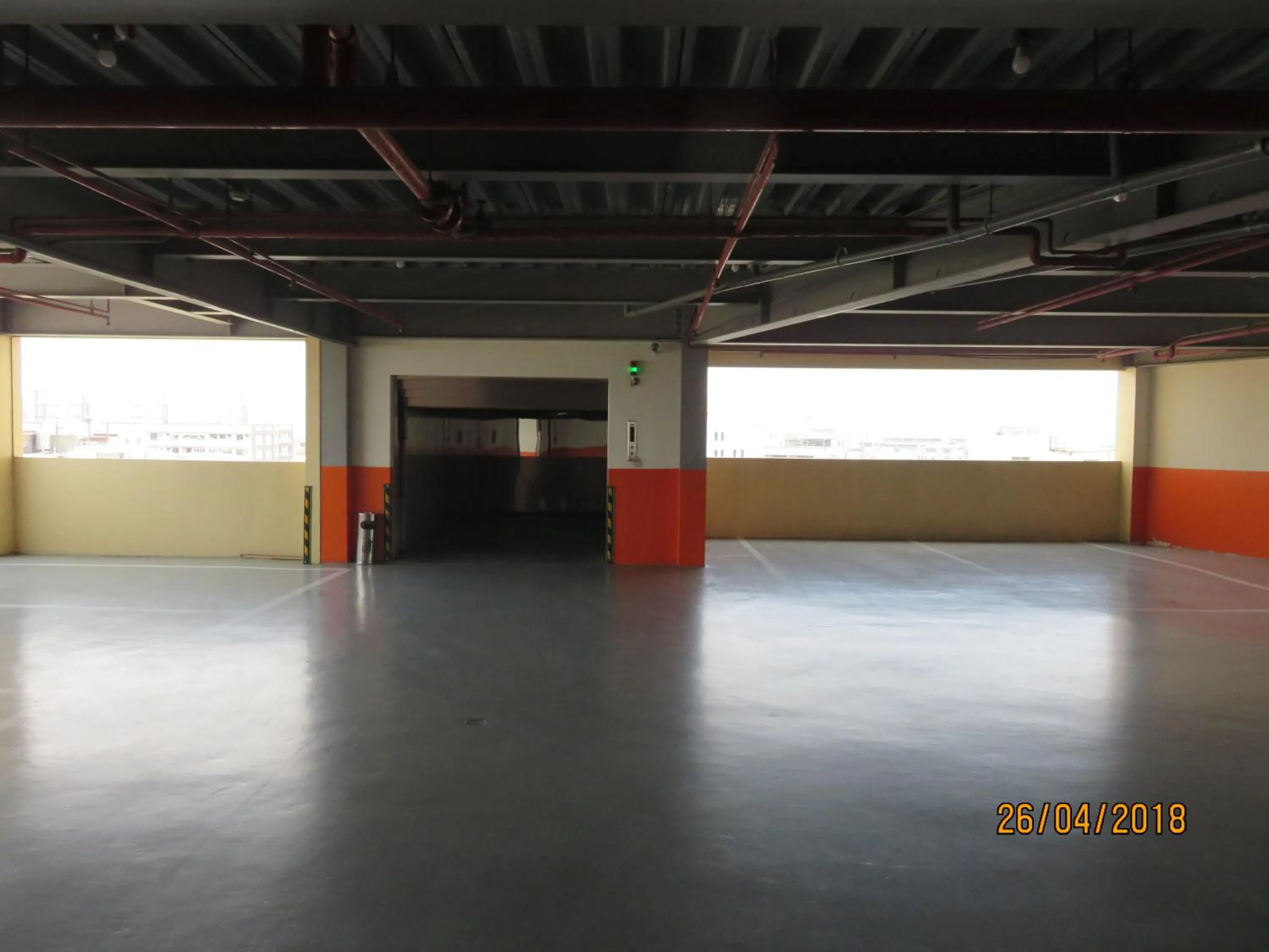 Parking in Mao Hua Motel