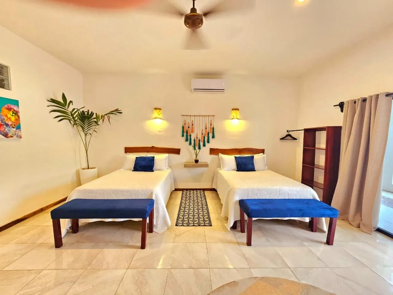 Photo of the whole room, Bed in Mayan Majesty Boutique Hotel