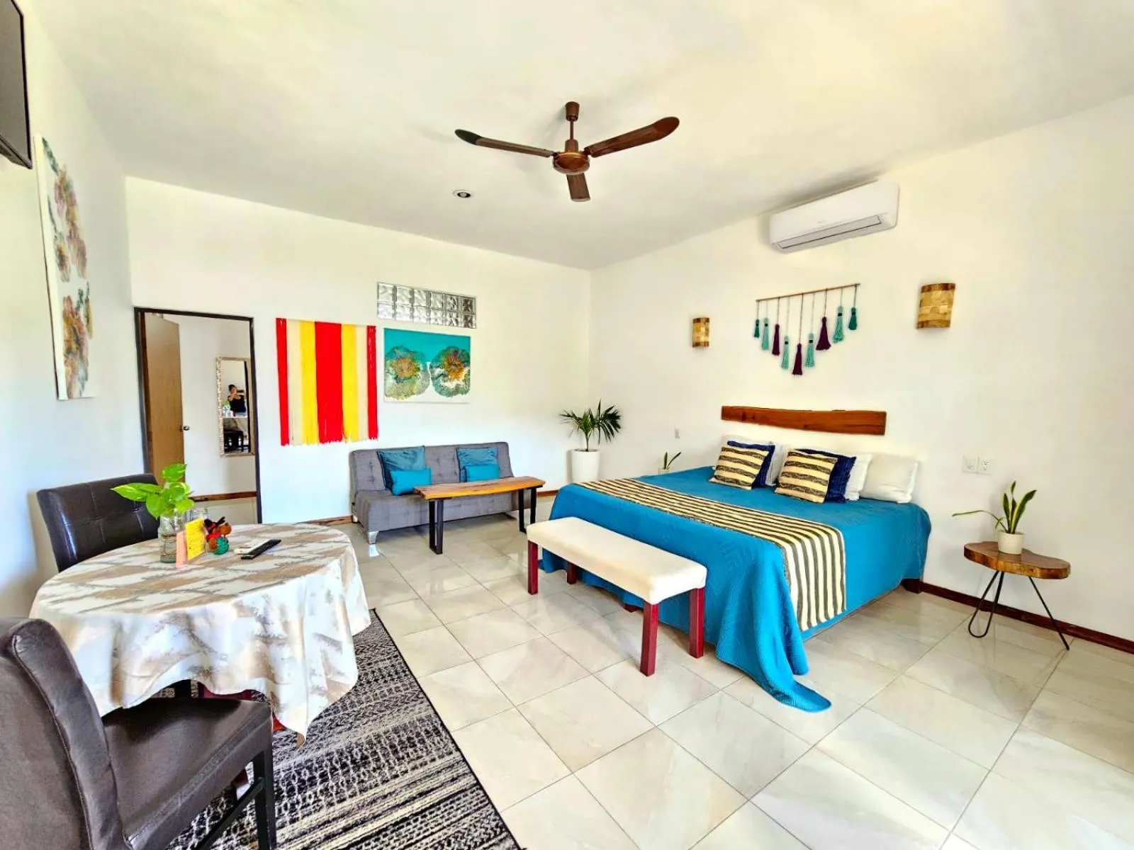 Bed in Mayan Majesty Boutique Hotel