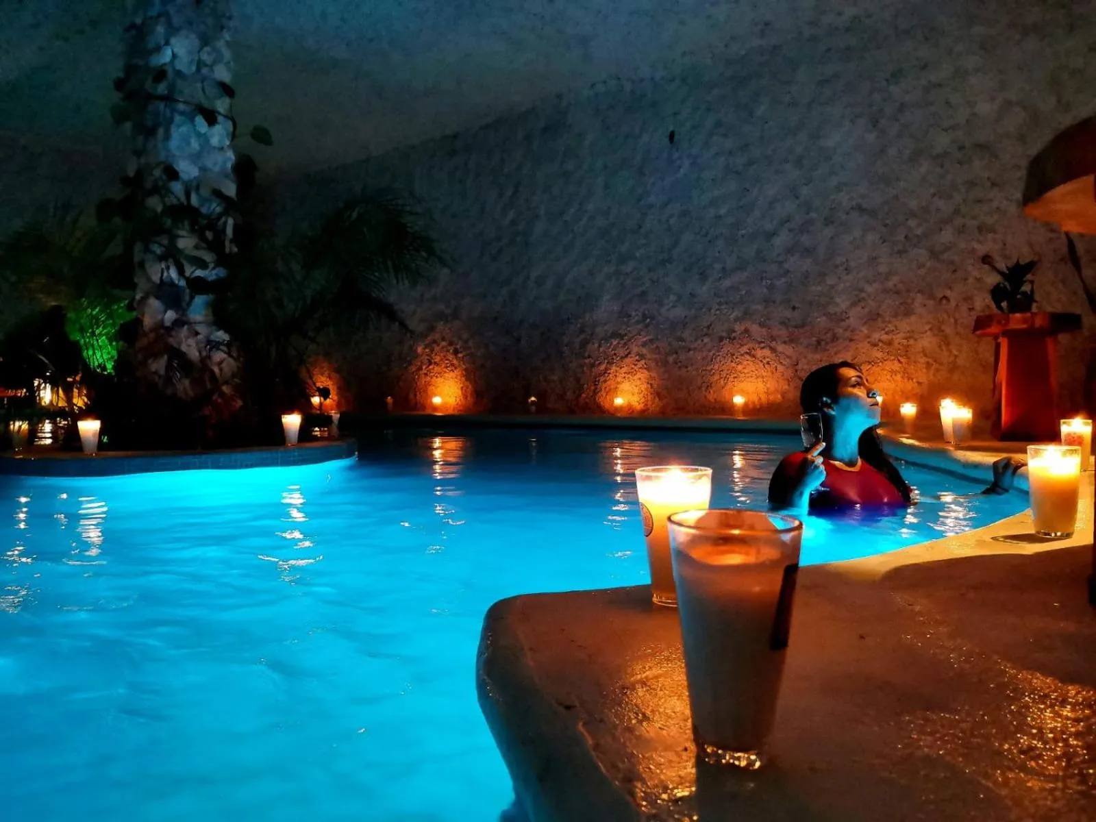 Swimming pool in Mayan Majesty Boutique Hotel
