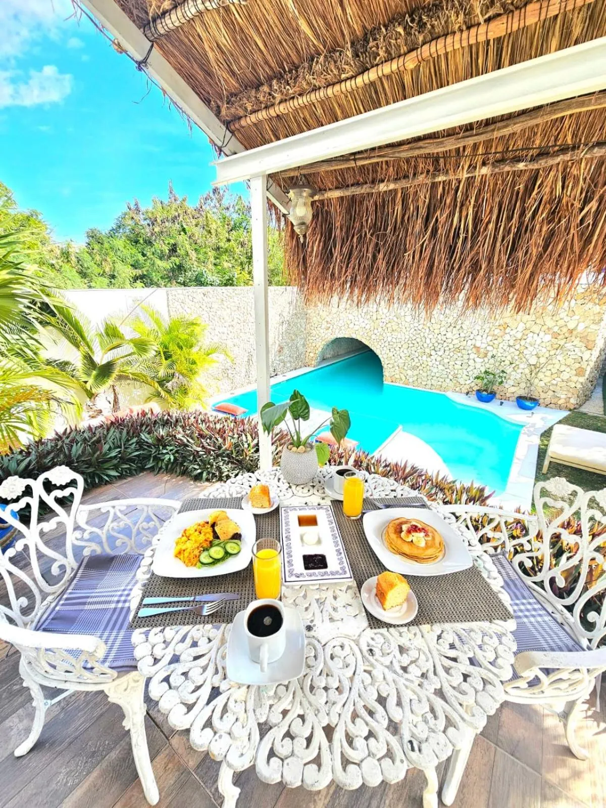 Breakfast in Mayan Majesty Boutique Hotel