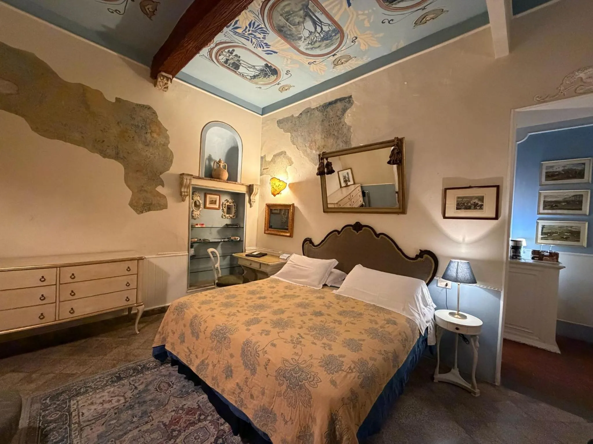 Bedroom, Bed in Relais & Maison Grand Tour