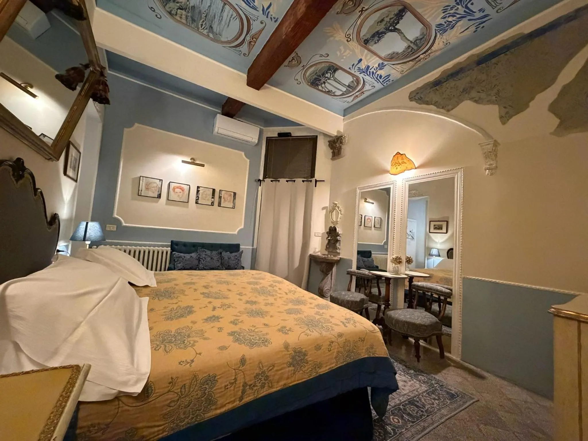 Bedroom, Bed in Relais & Maison Grand Tour