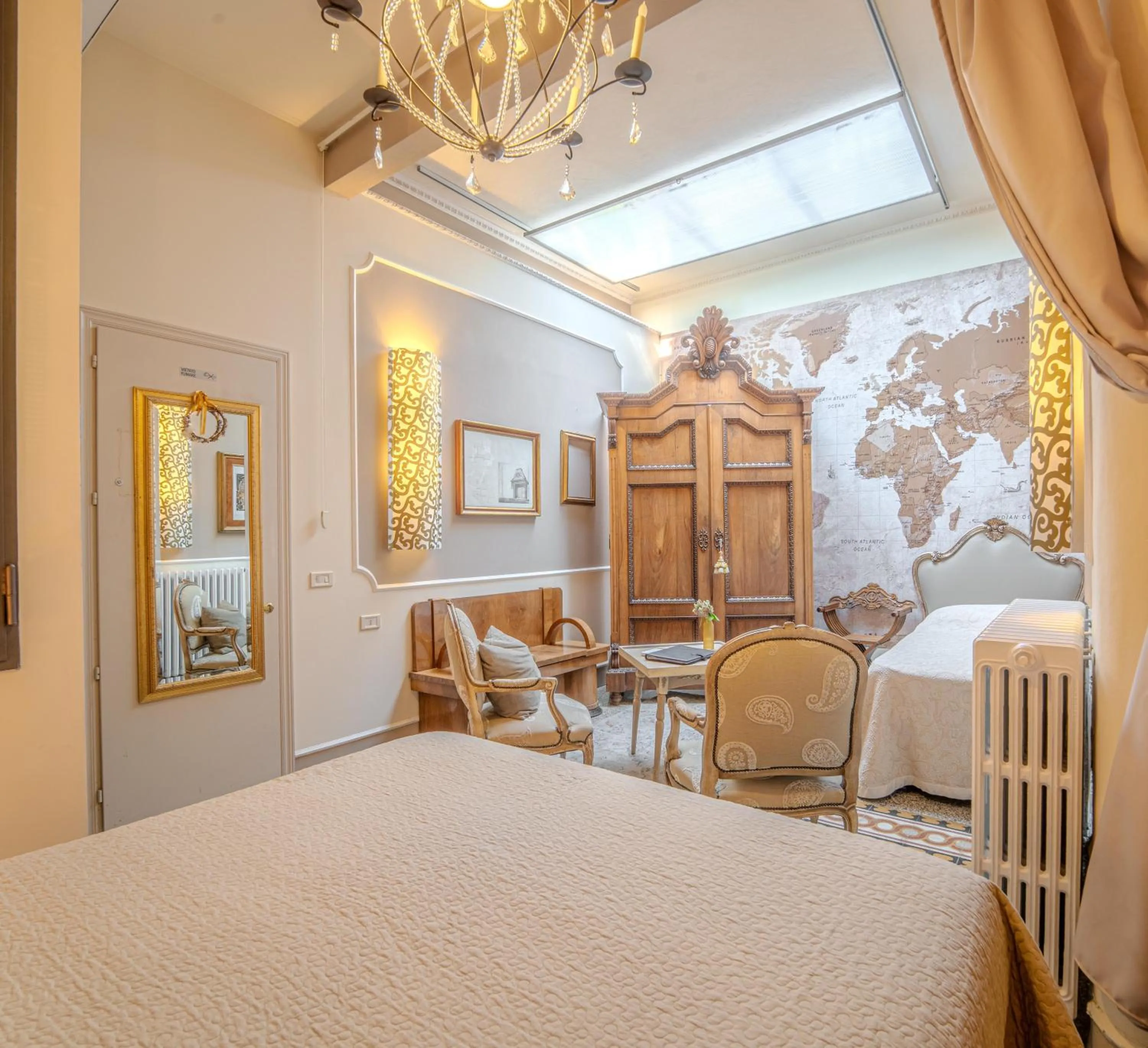 Seating area, Bed in Relais & Maison Grand Tour