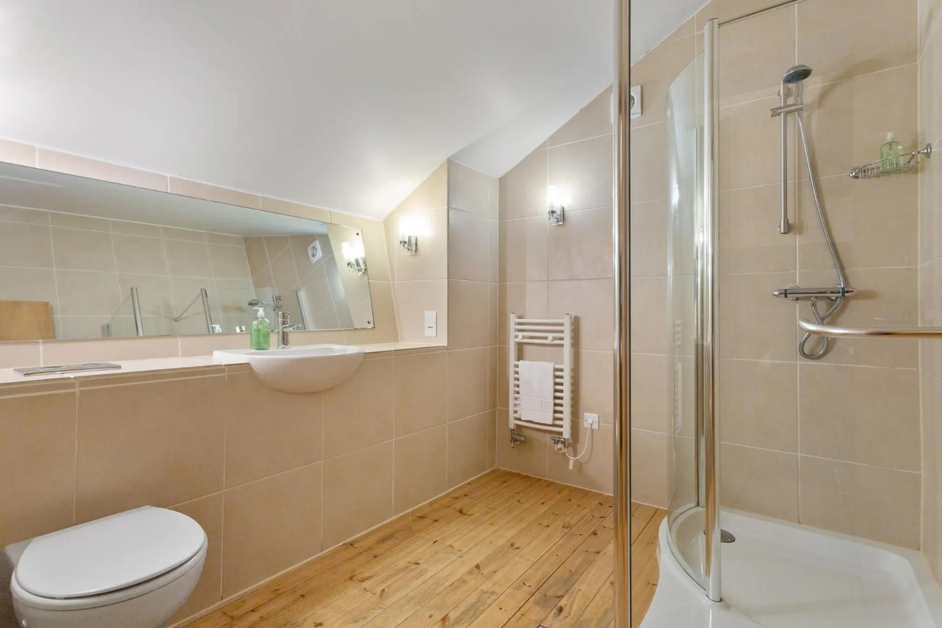 Shower in Brathay Hall - Brathay Trust