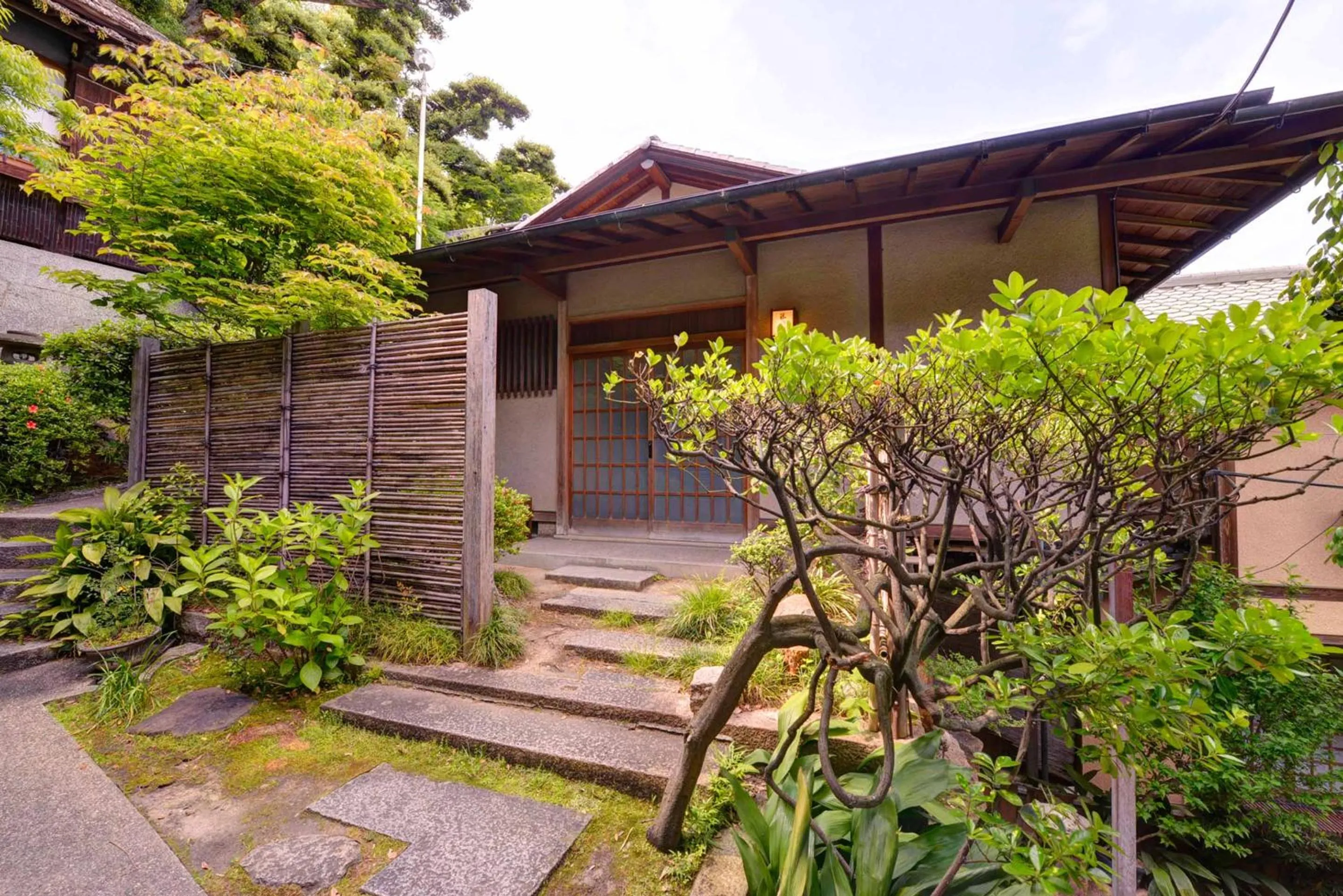 Photo of the whole room in Bingoya