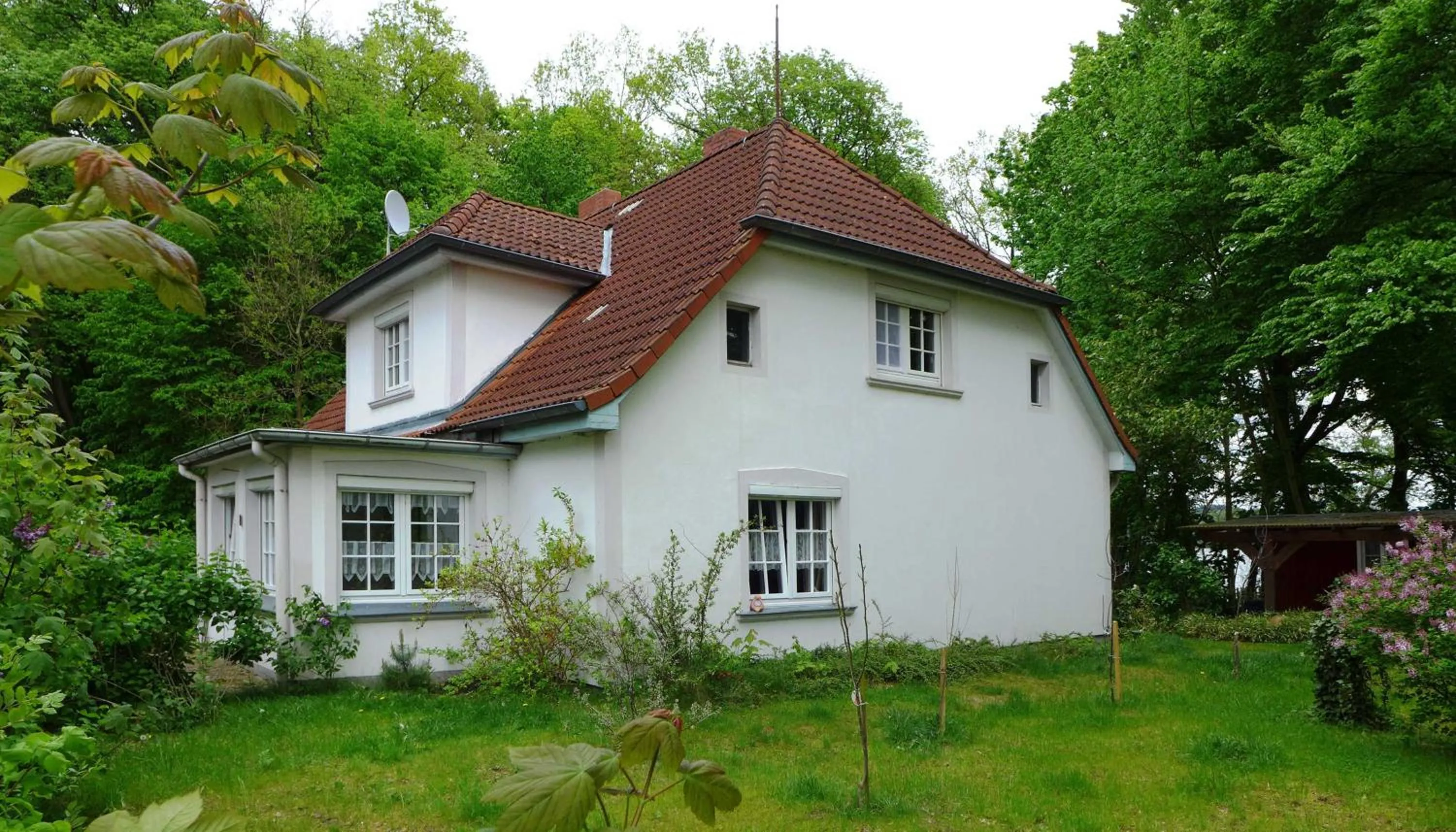 Property building in Ferienwohnungen & Bungalow Karlchen