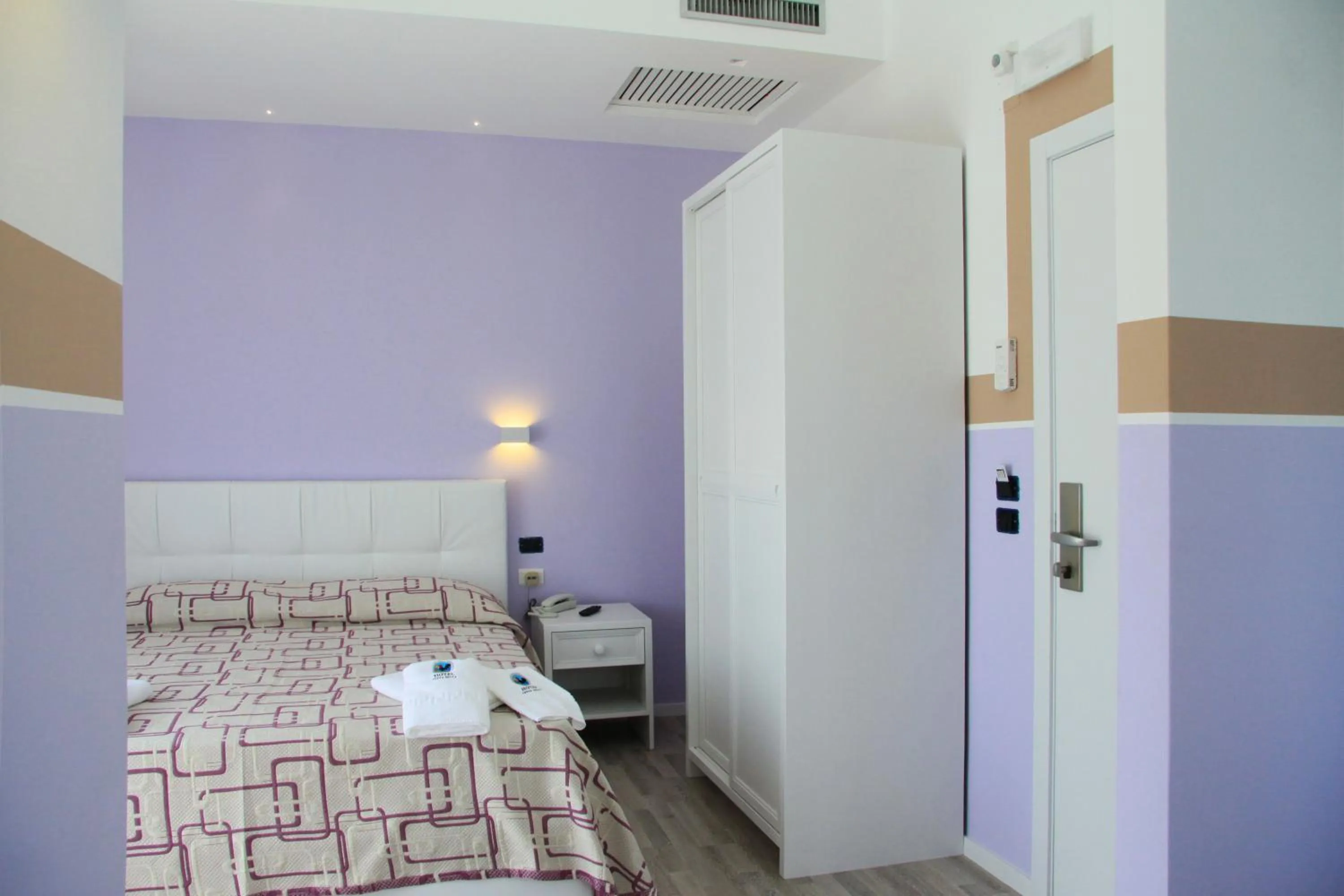 Bedroom in Hotel Città Bella