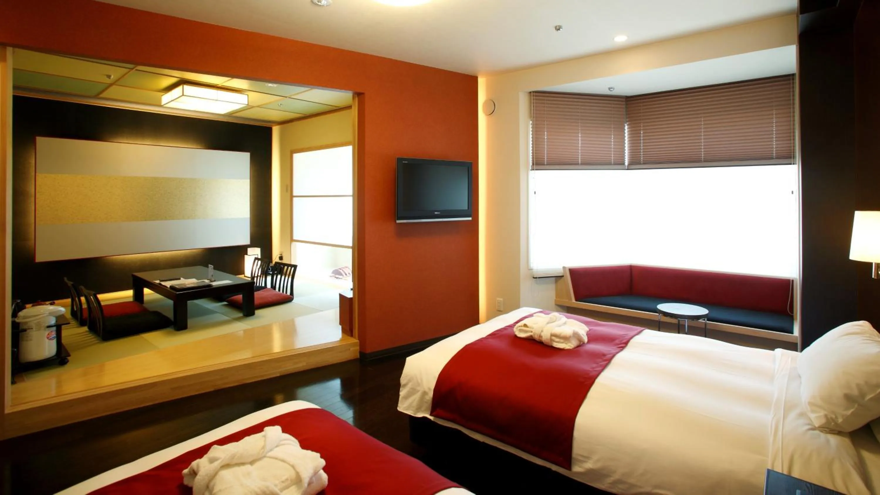 Photo of the whole room, Bed in Noboribetsu Grand Hotel