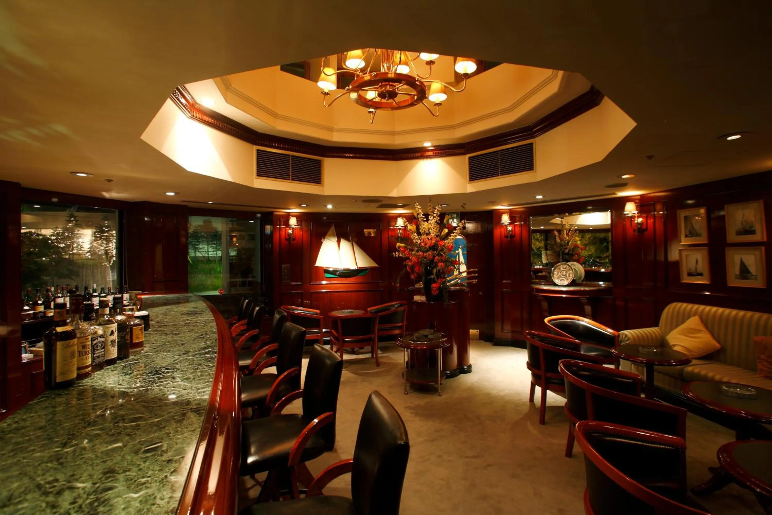 Lounge or bar in Noboribetsu Grand Hotel