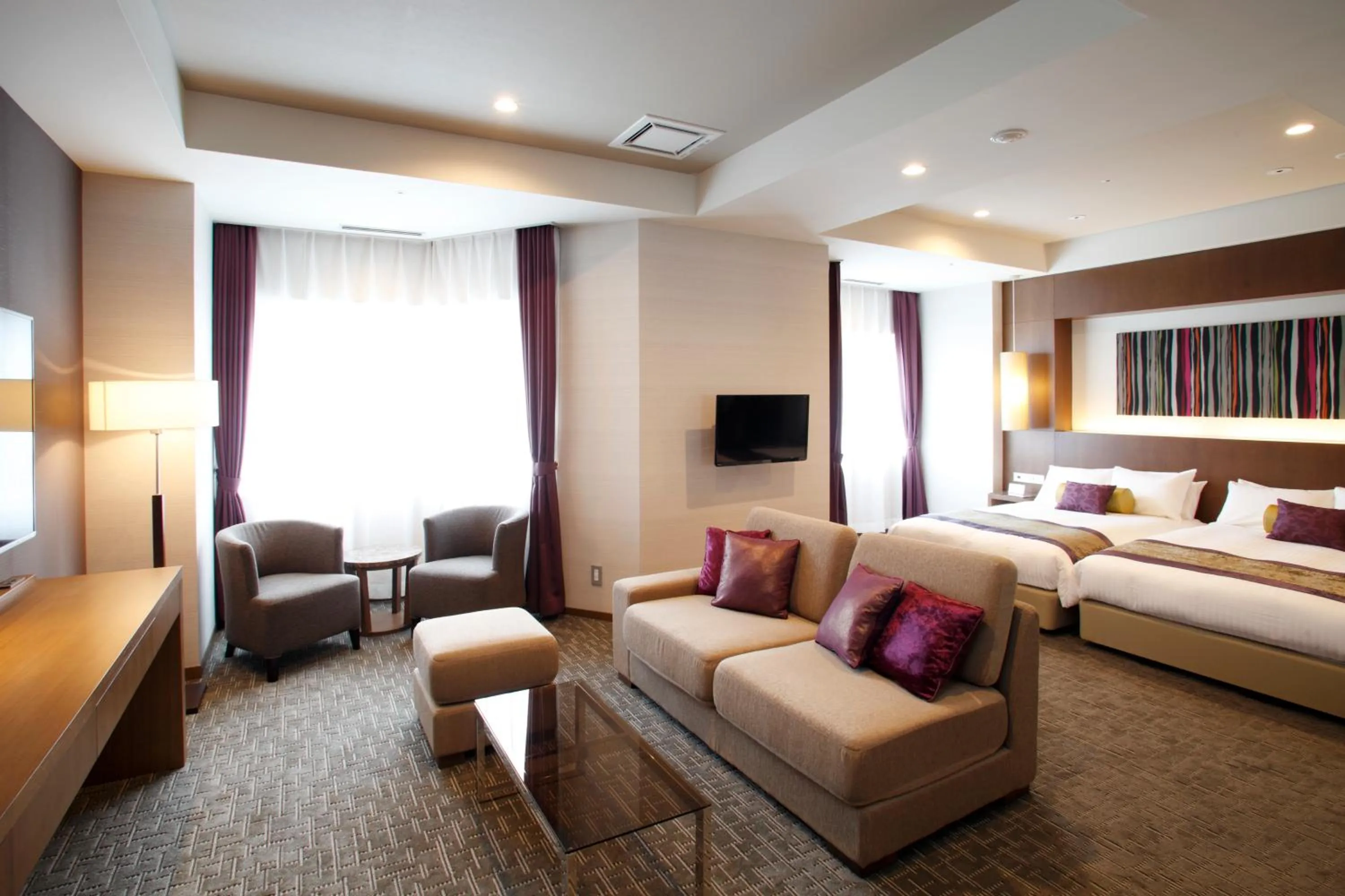 Photo of the whole room, Bed in Noboribetsu Grand Hotel