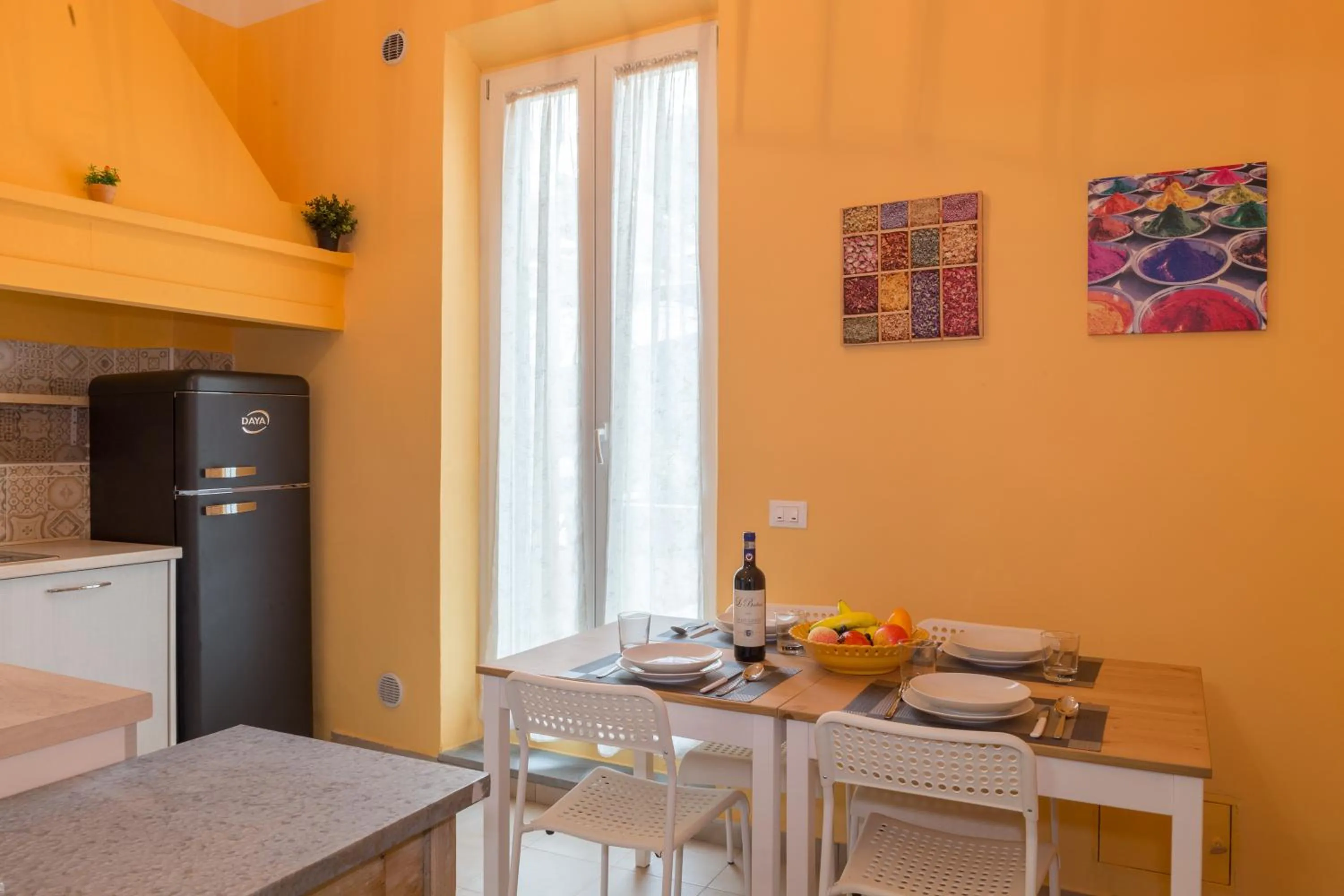 Kitchen or kitchenette in Pilastri Majestic Garden by Mmega