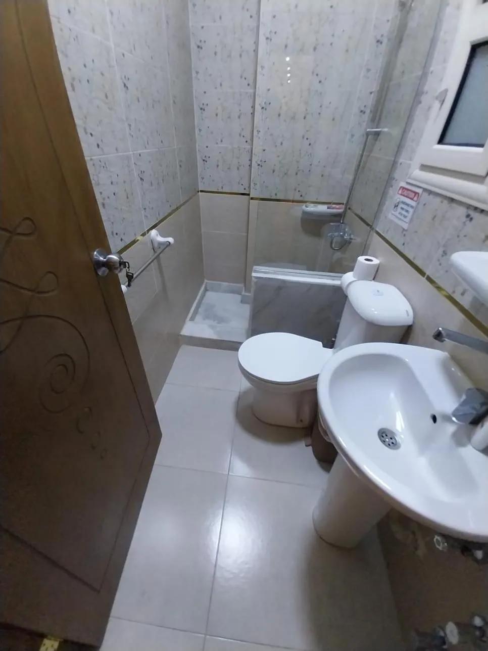 Shower in Atlantis Pyramids Inn