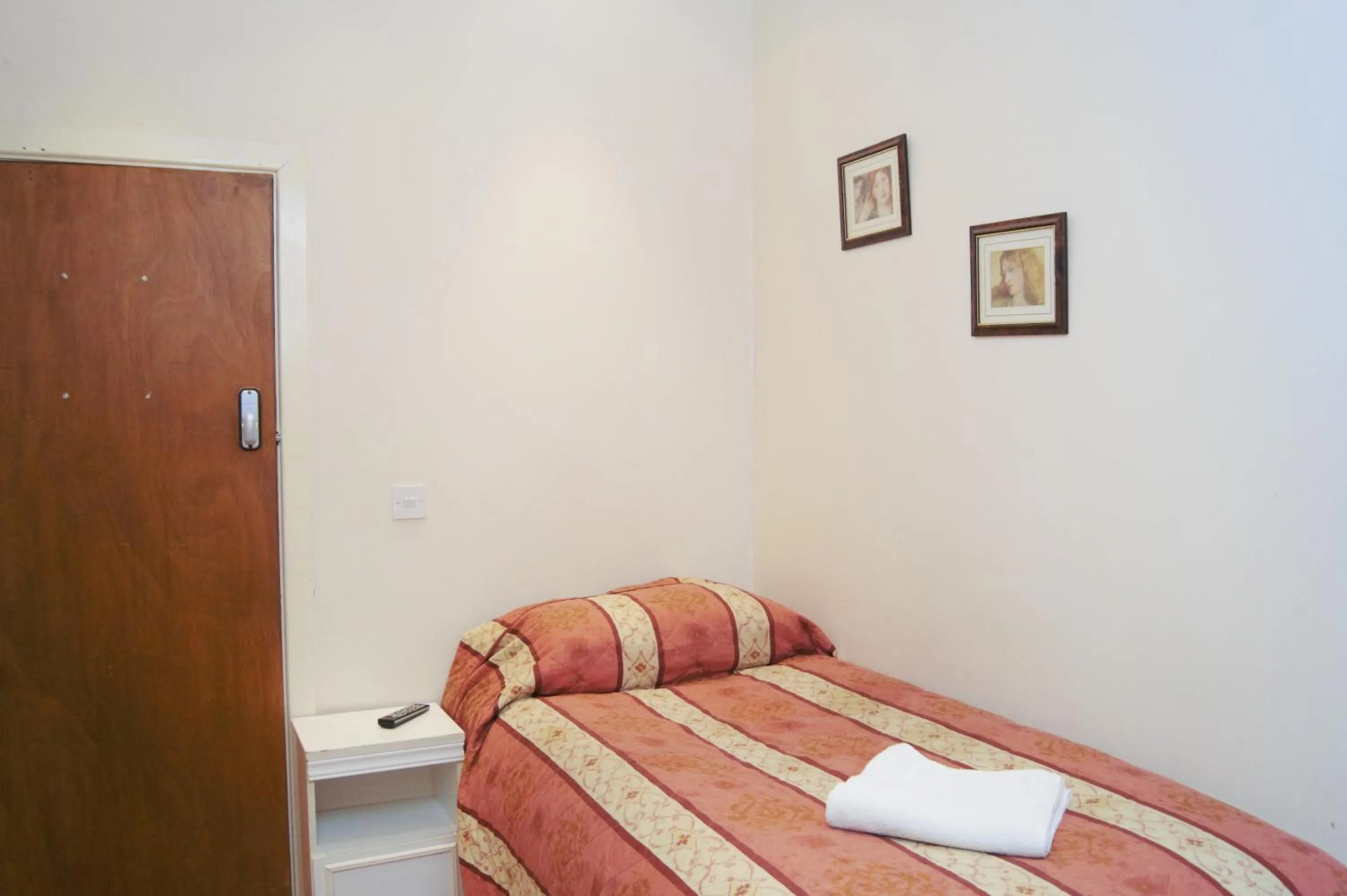 Bedroom, Bed in The Dharma Lodge