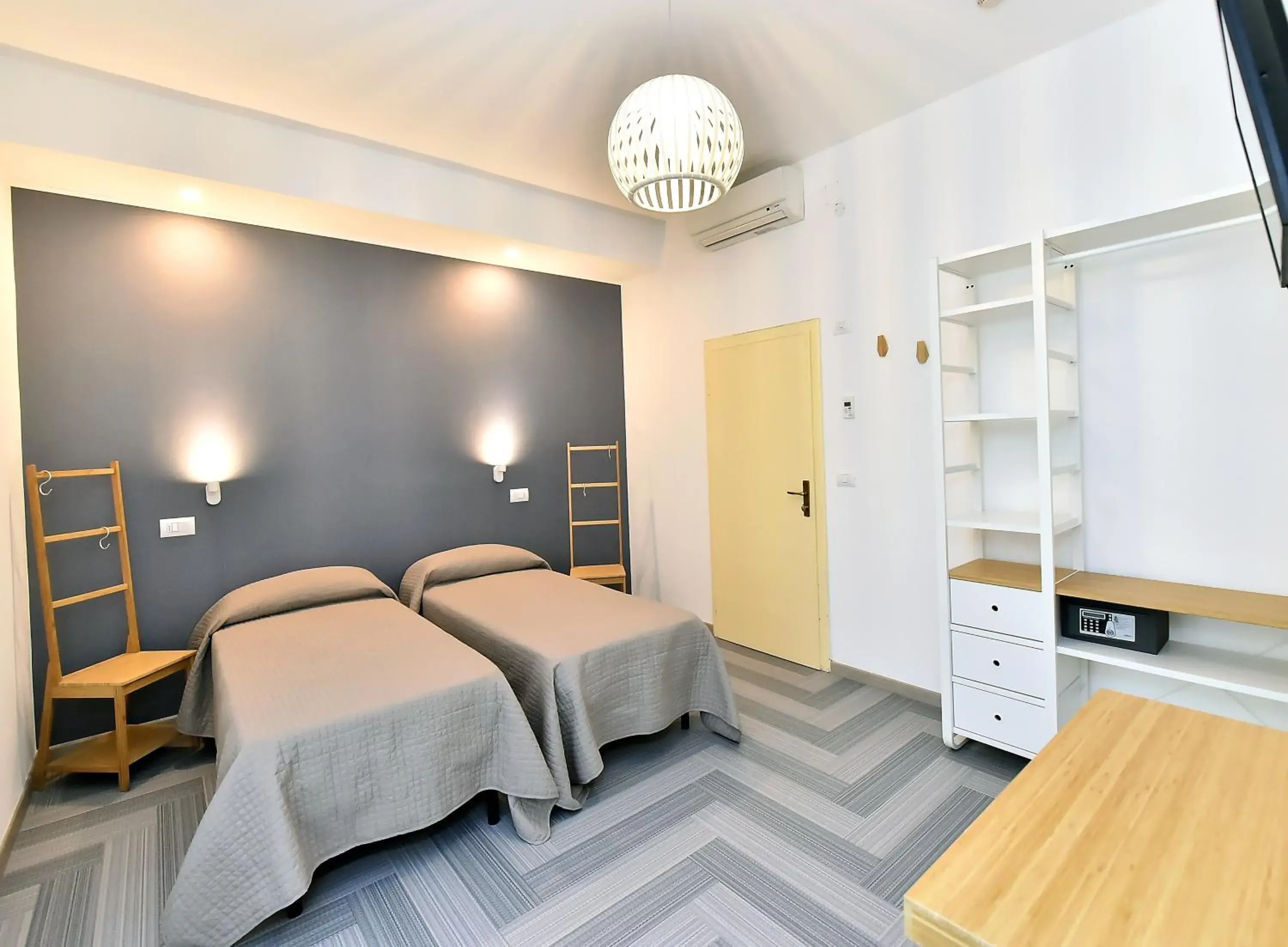 Classic Double or Twin Room in Hotel Doria Classic Double or Twin Room in Hotel Doria