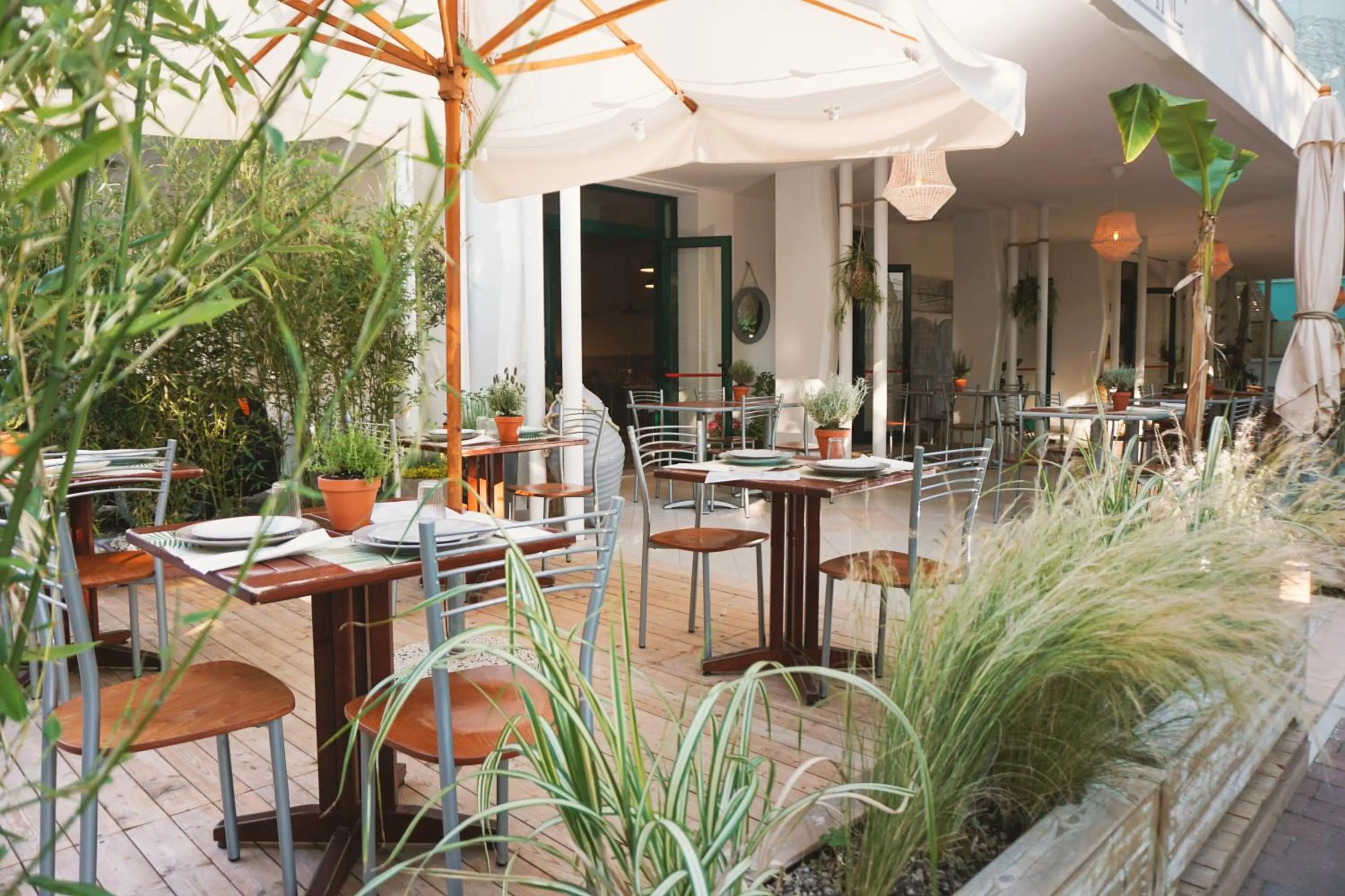 Restaurant/places to eat in Hotel Doria