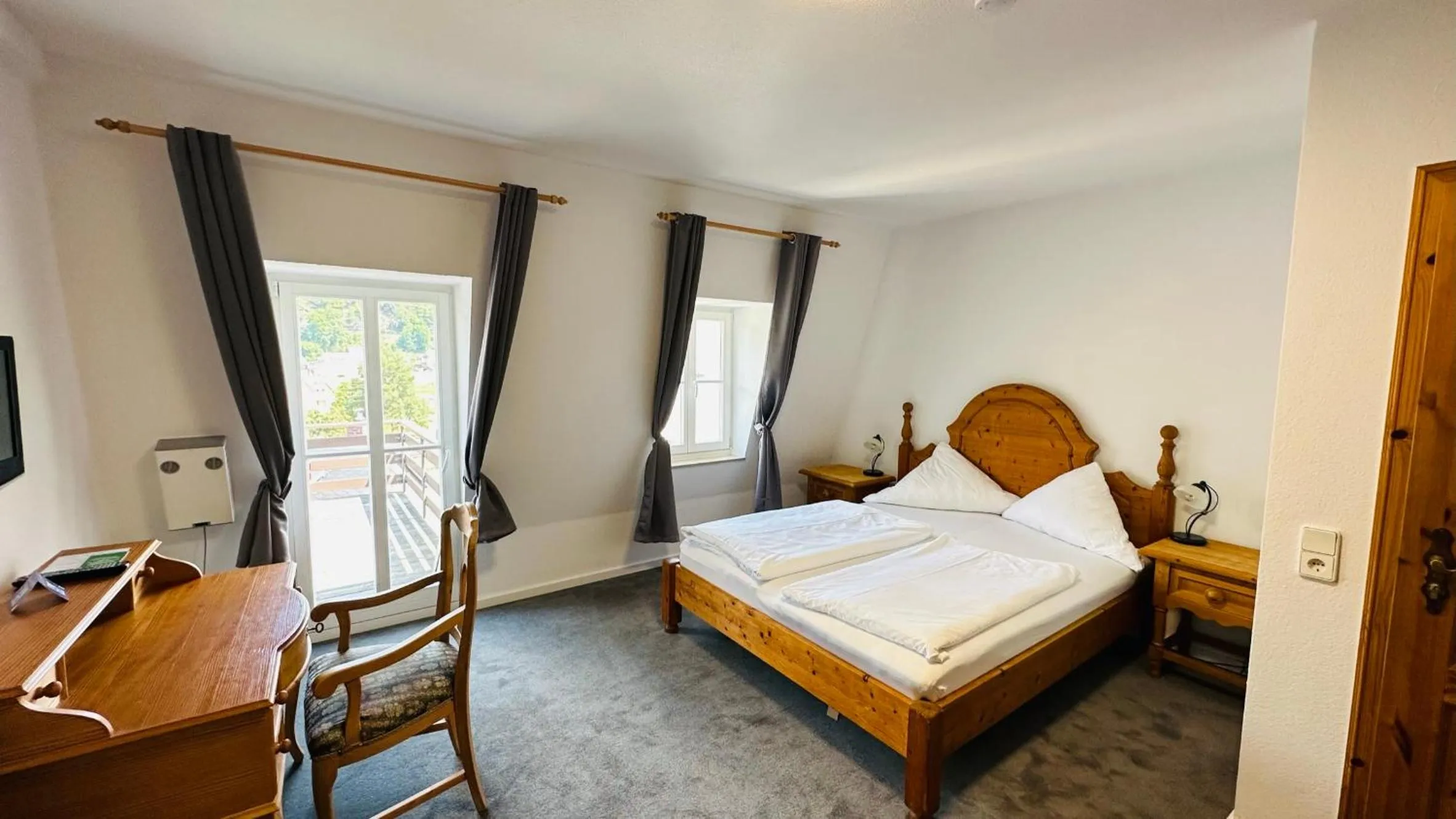 Photo of the whole room, Bed in Hotel Erbgericht