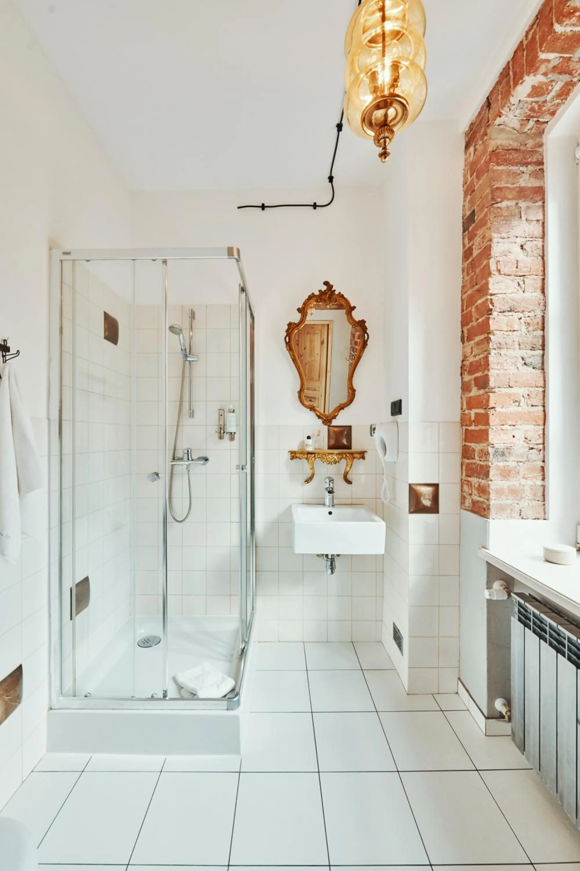 Bathroom in ARTHOTEL STALOWA 52