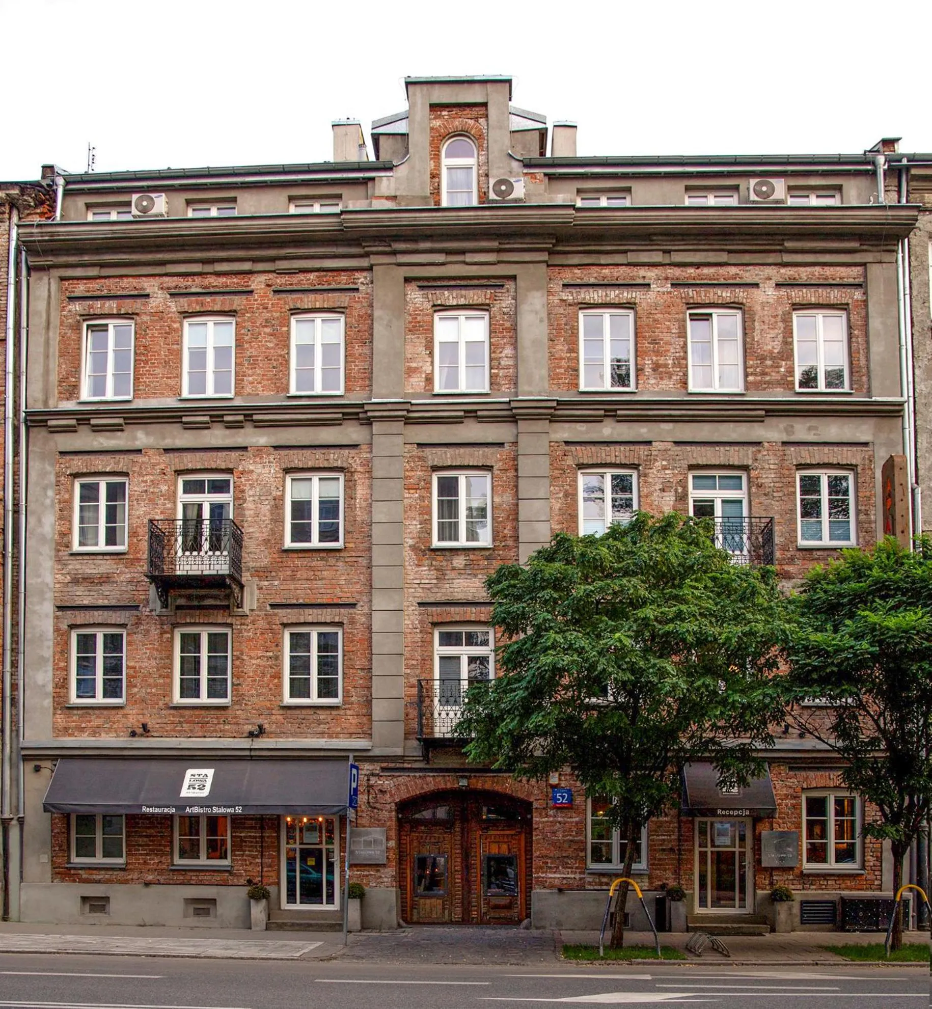 Property building in ARTHOTEL STALOWA 52