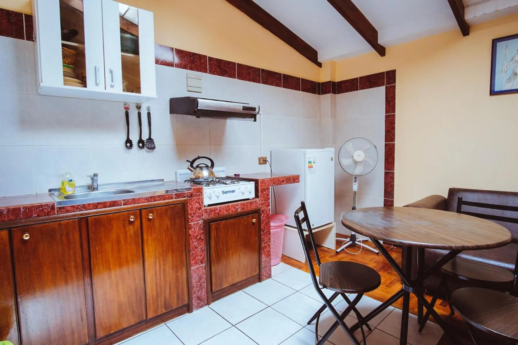 Kitchen or kitchenette in La Maison Martinet