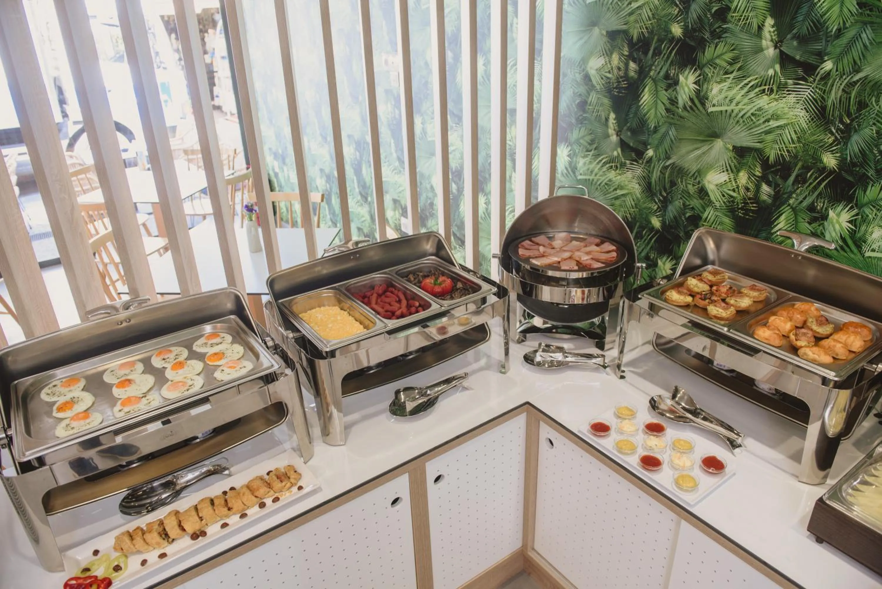 Breakfast in Ammos Beach Seaside Luxury Suites Hotel