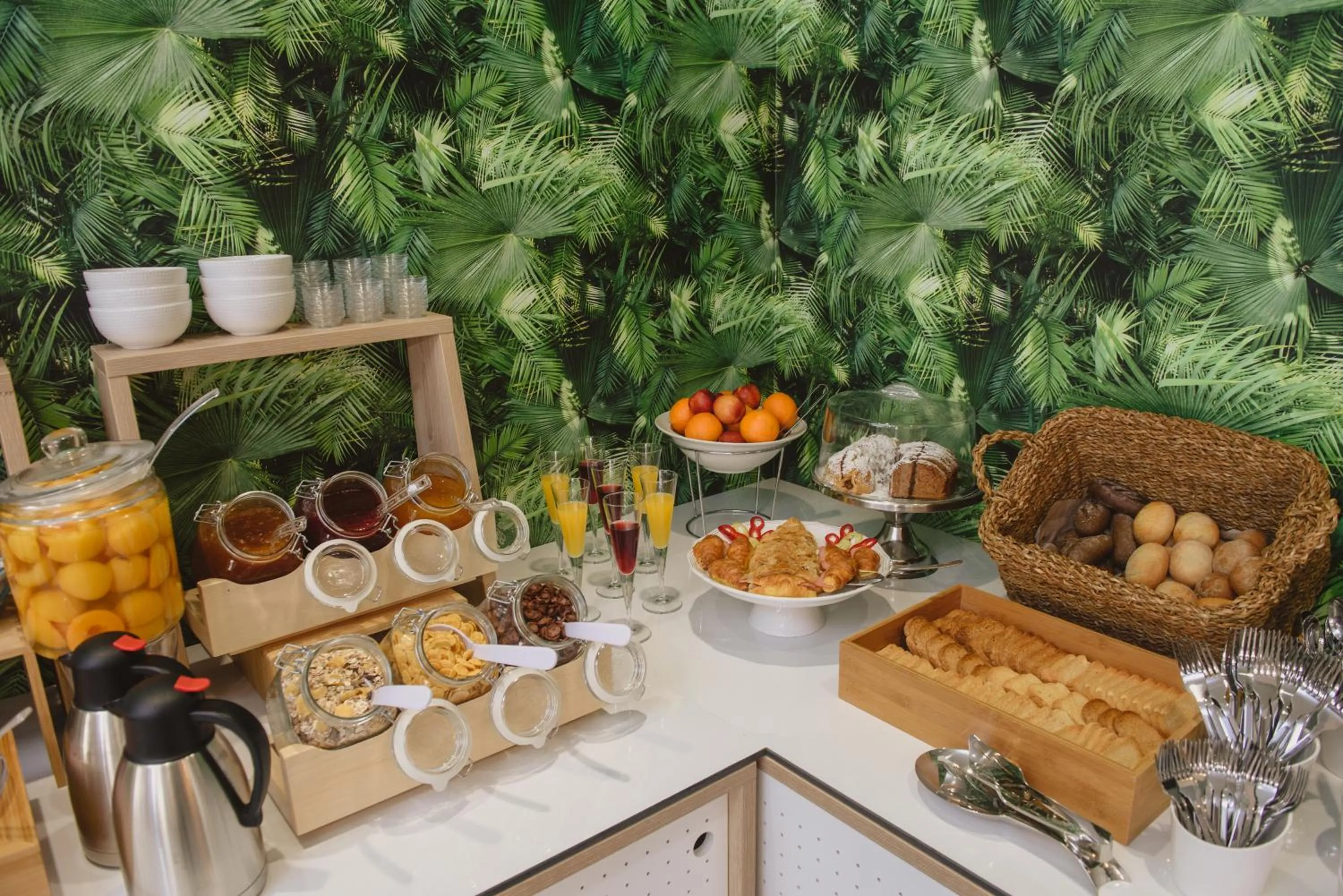 Breakfast in Ammos Beach Seaside Luxury Suites Hotel