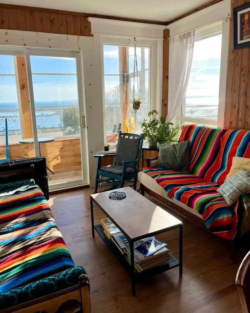 Living room in Les Pinsons des Rives