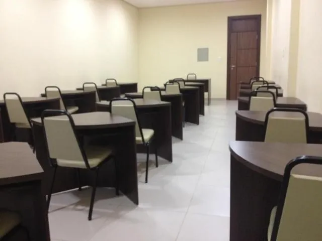 Flamboyant Suite Hotel