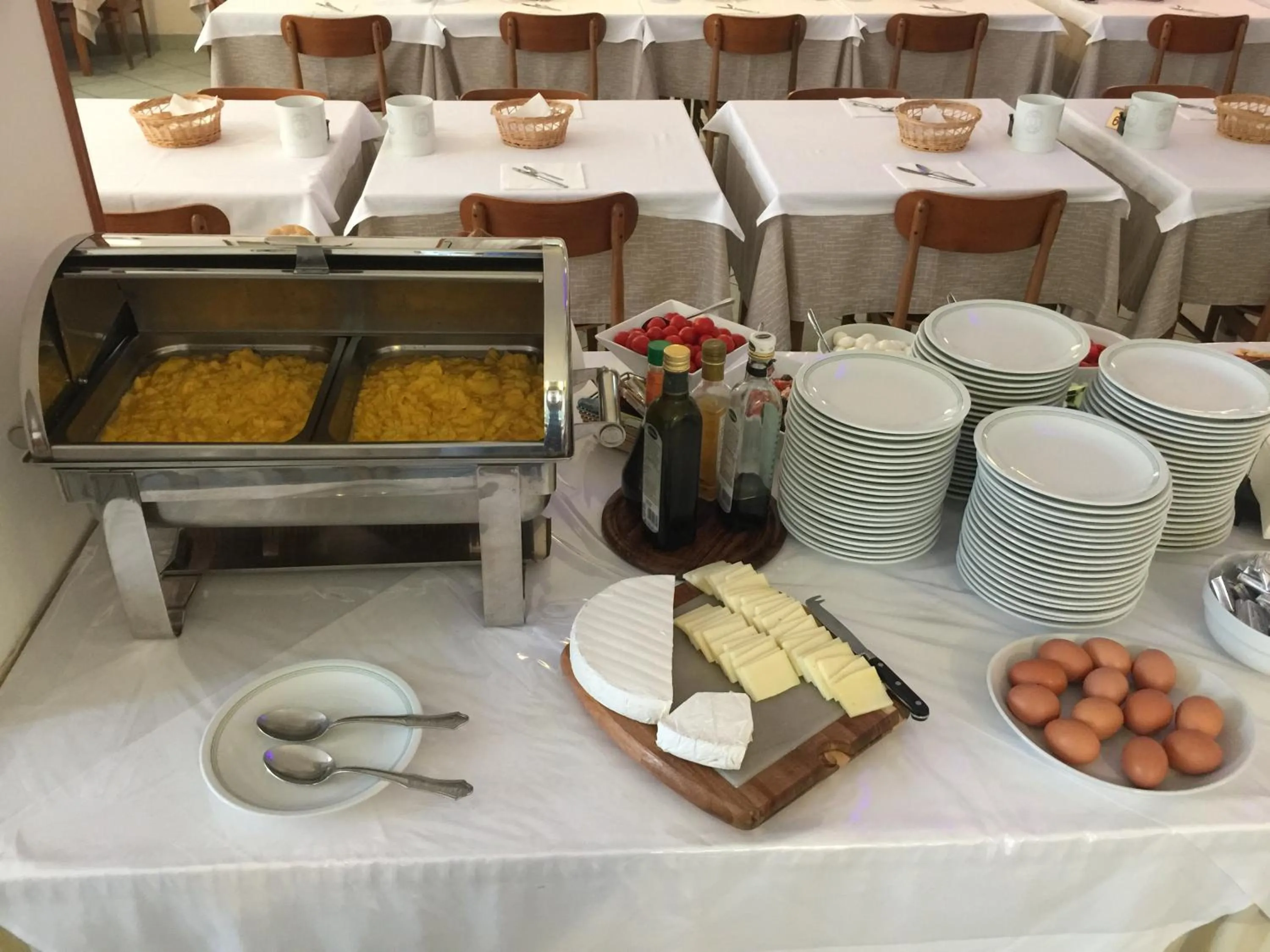 Buffet breakfast in Hotel Eden