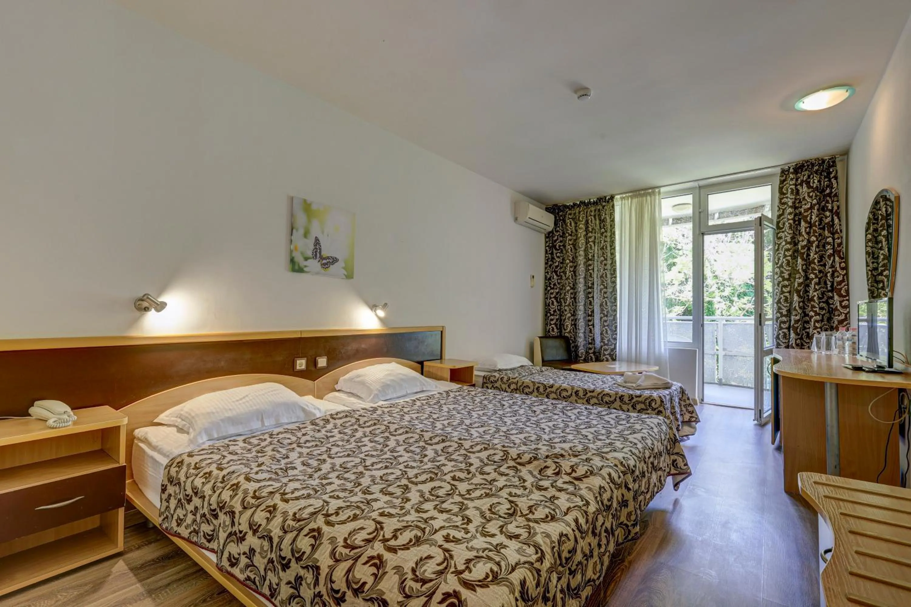 Bed in Hotel Shipka All Inclusive